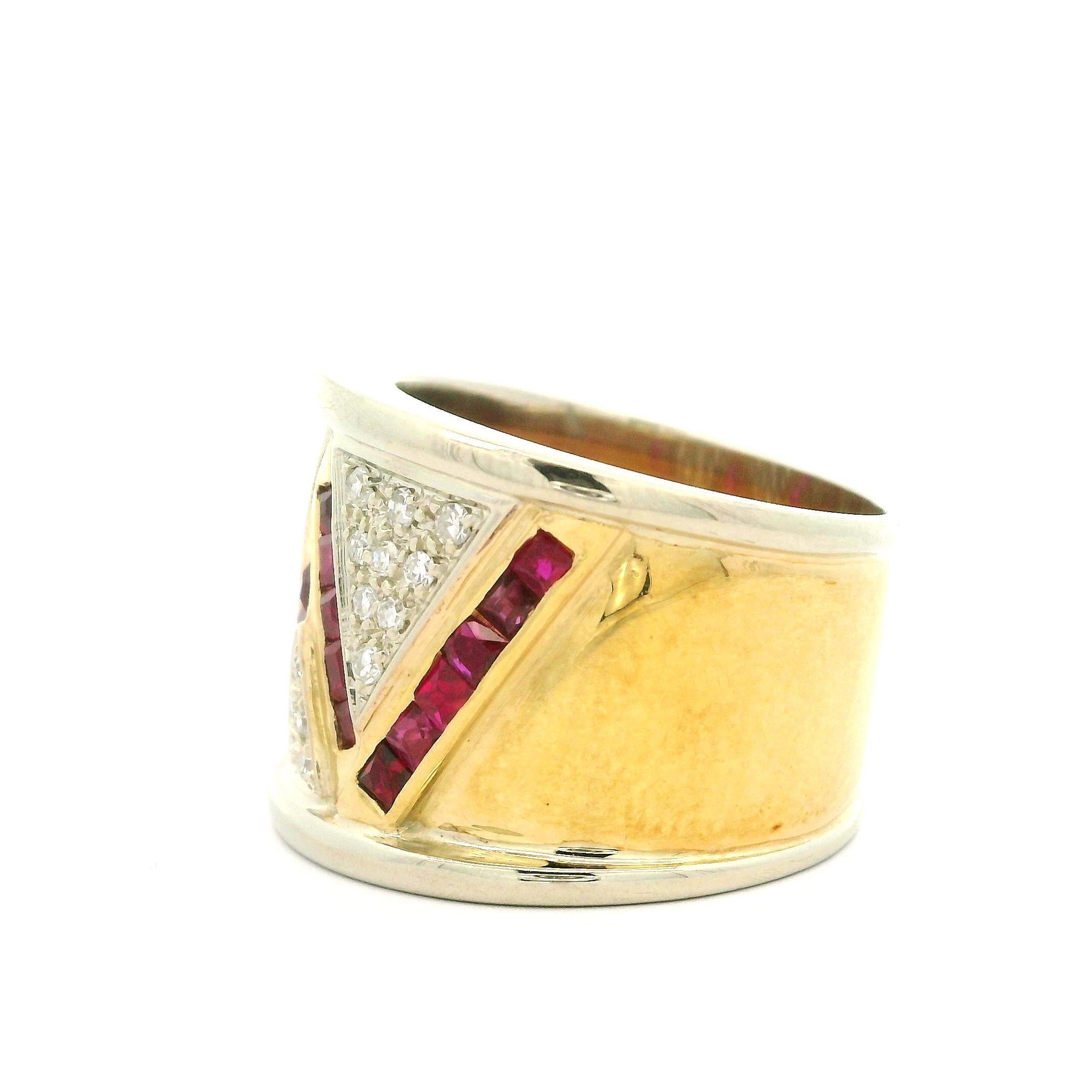 Bague à large bande en or bicolore 18k 1,61ctw rubis et diamants Zig Zag Design Pour femmes en vente