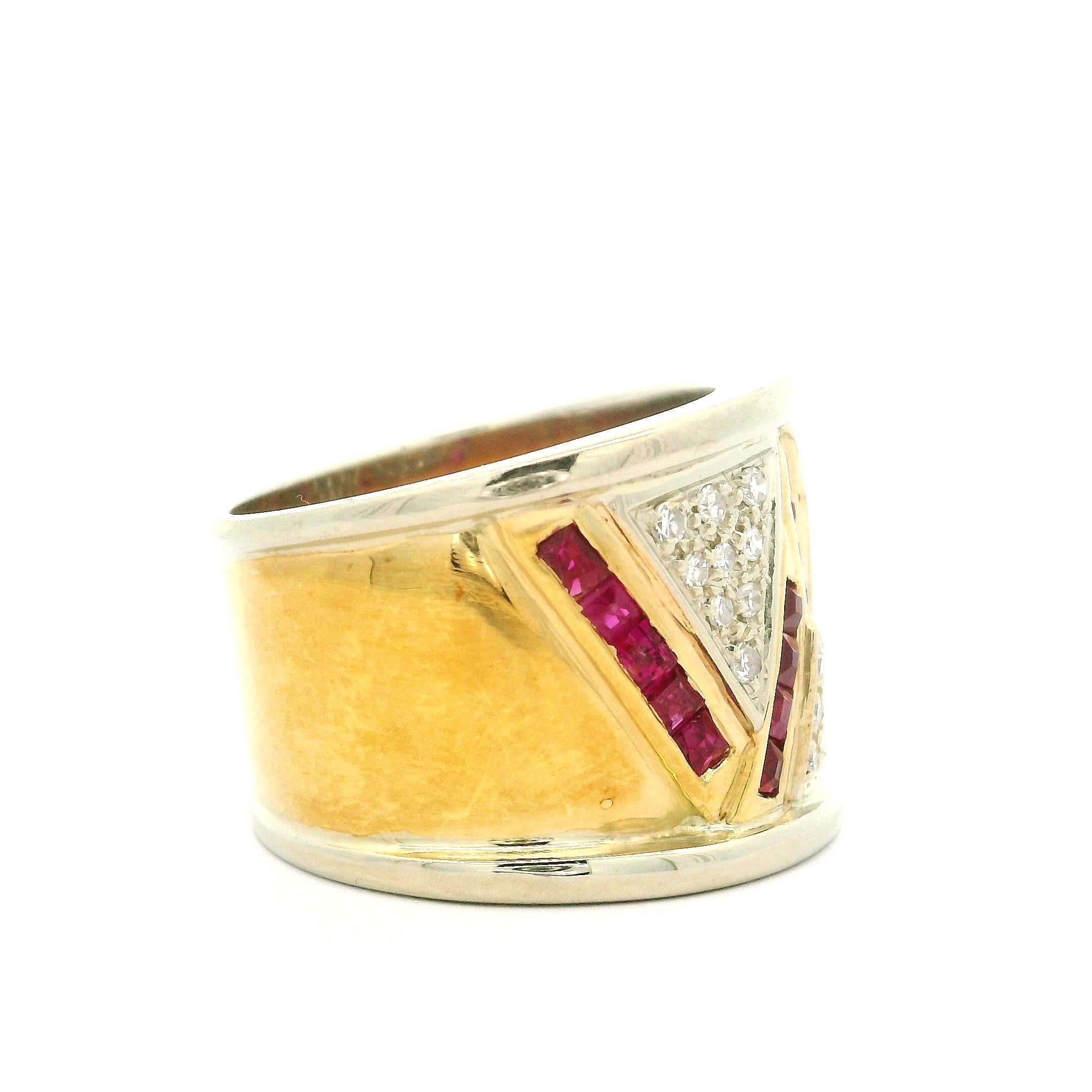 Bague à large bande en or bicolore 18k 1,61ctw rubis et diamants Zig Zag Design en vente 2