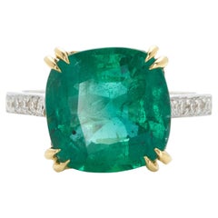 18k Two-Tone Gold 6.15 Carat Emerald Solitaire Ring & Diamond Accents, Size 6.25