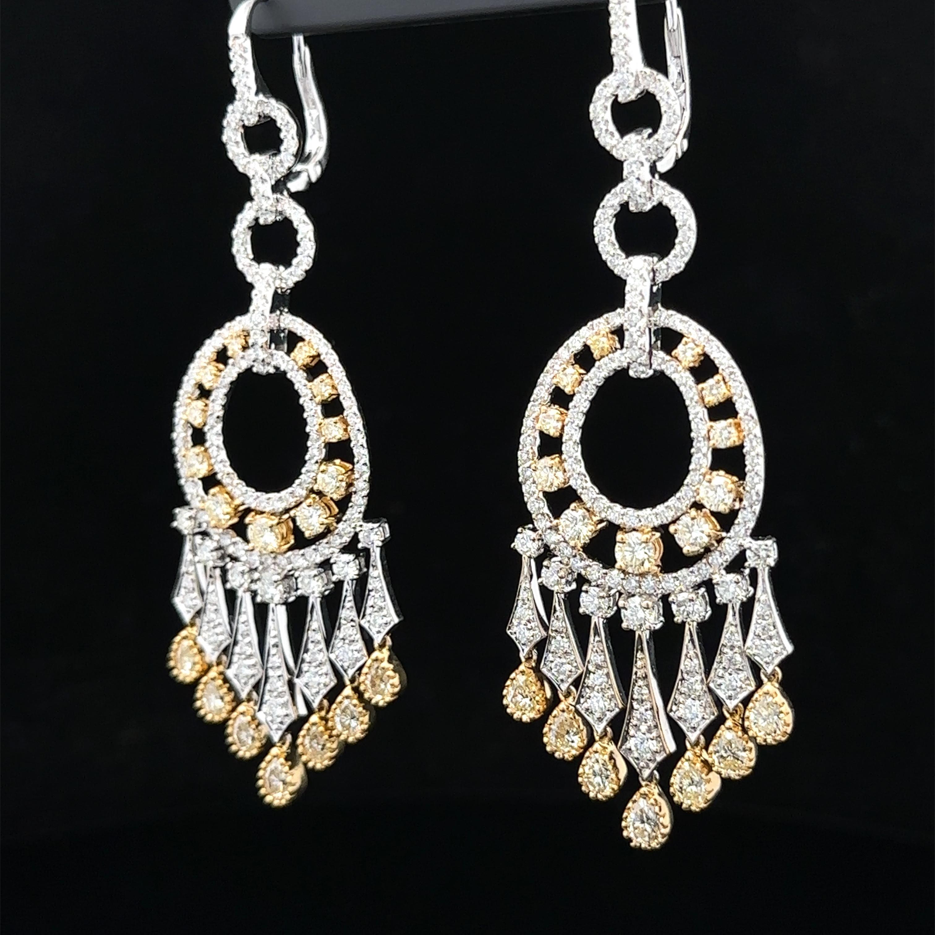18k Two Tone Gold 7.90ct Fancy Yellow & White Diamond Dangle Chandelier Earrings For Sale 2