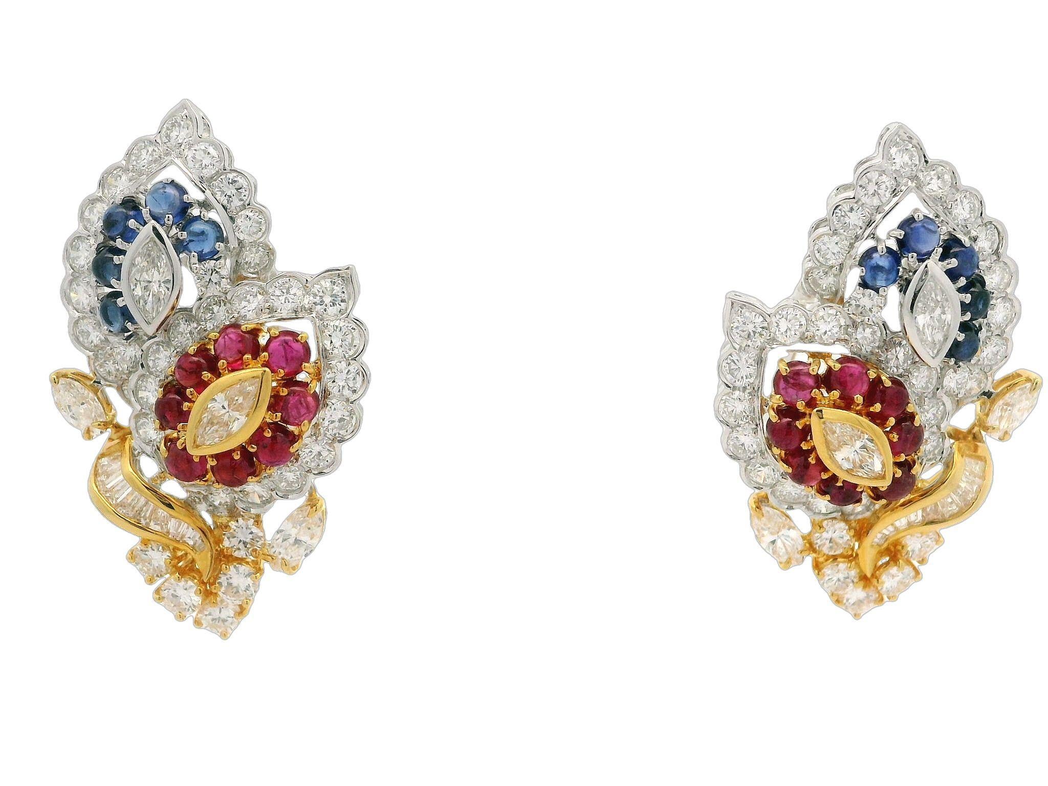 18k zweifarbiges Gold 9,54ctw Rubin Saphir & Diamant Dual Leaf Omega Ohrringe Damen im Angebot