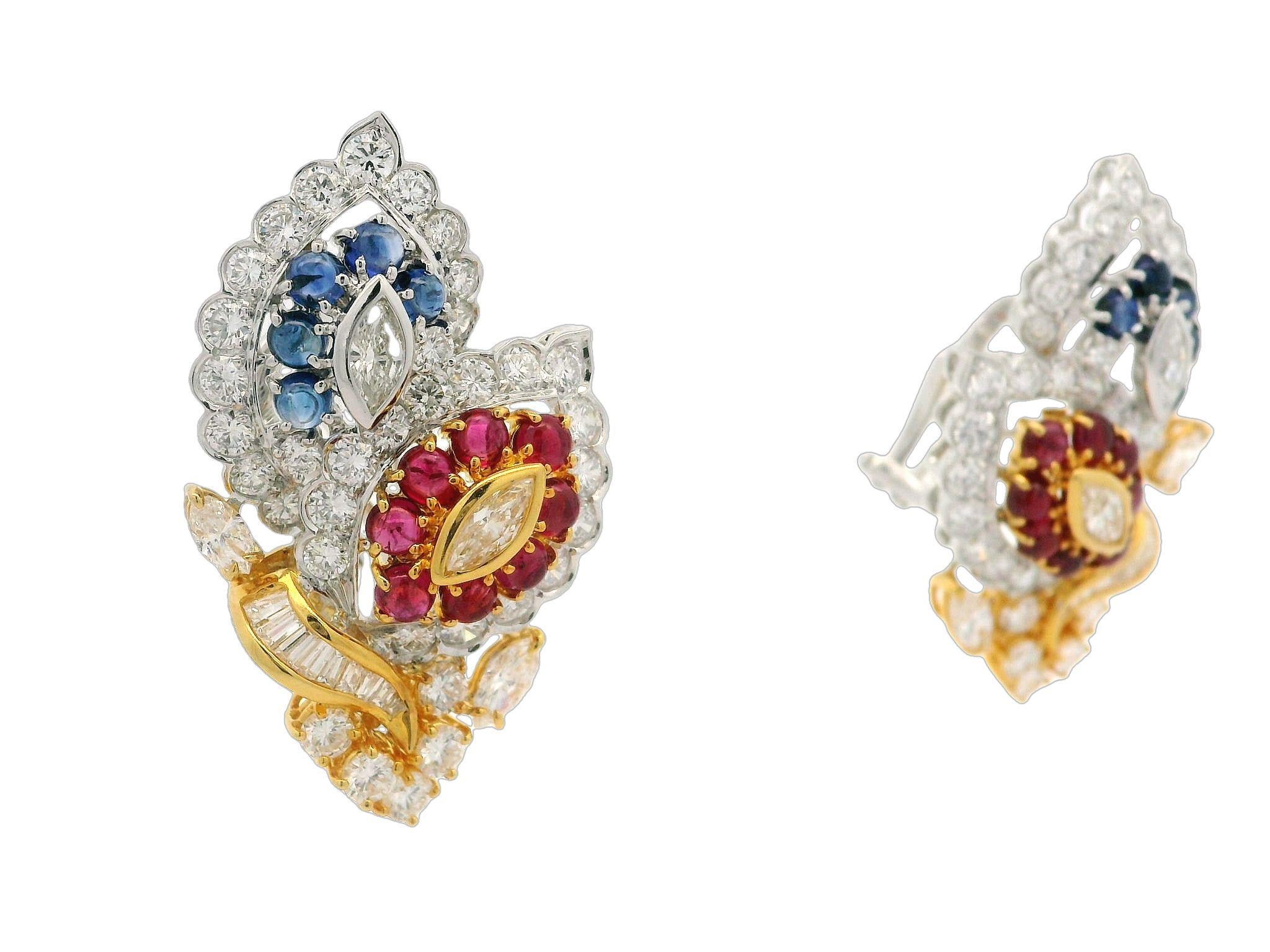 18k zweifarbiges Gold 9,54ctw Rubin Saphir & Diamant Dual Leaf Omega Ohrringe im Angebot 1