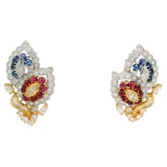 Pendientes Omega de Oro de Dos Tonos de 18 quilates con Zafiro Rubí y Diamantes de 9,54 ctw