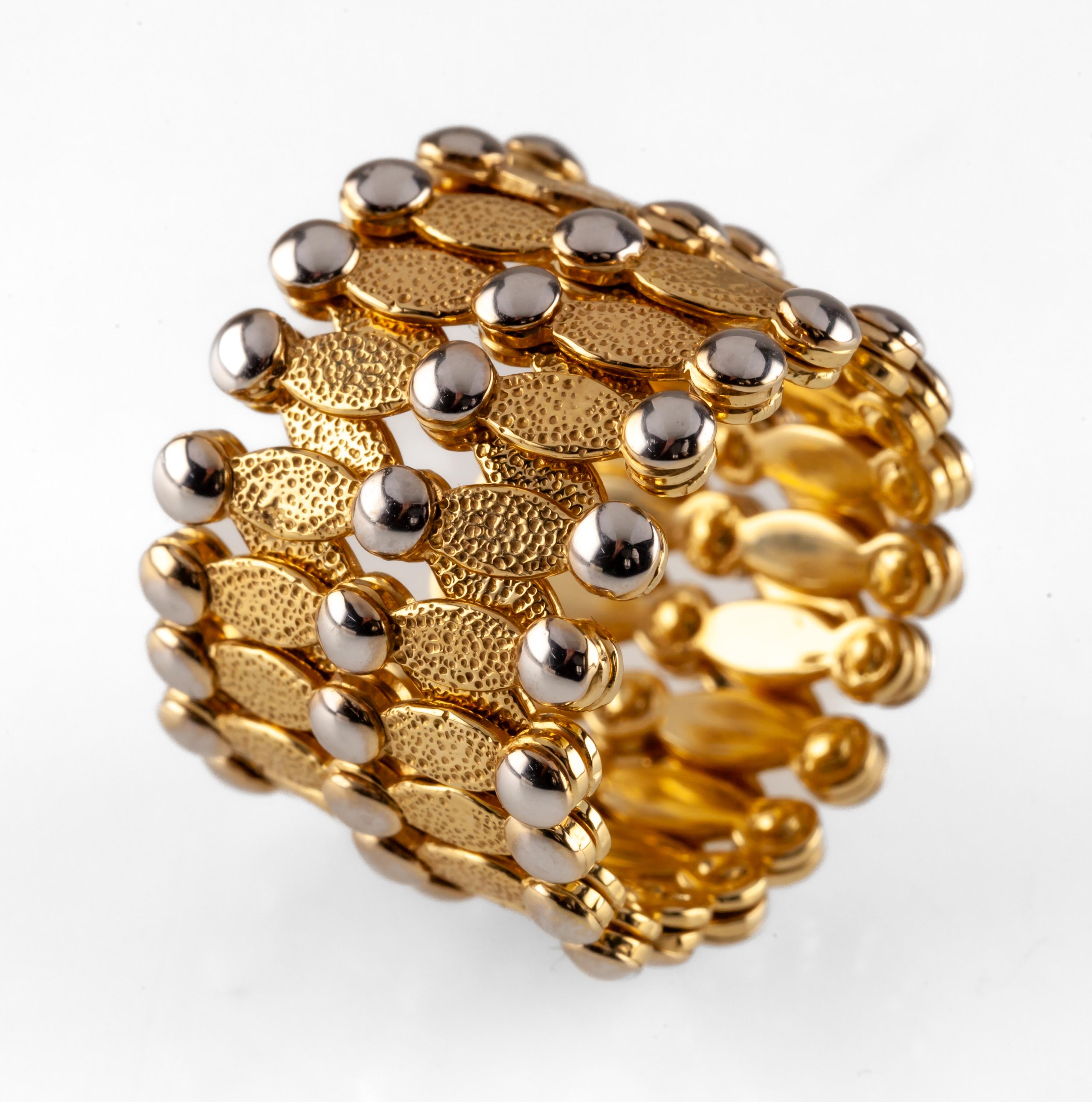 Modern 18k Two Tone Gold Expansion Ring/Bangle Bracelet by The Gold Market Firenze For Sale