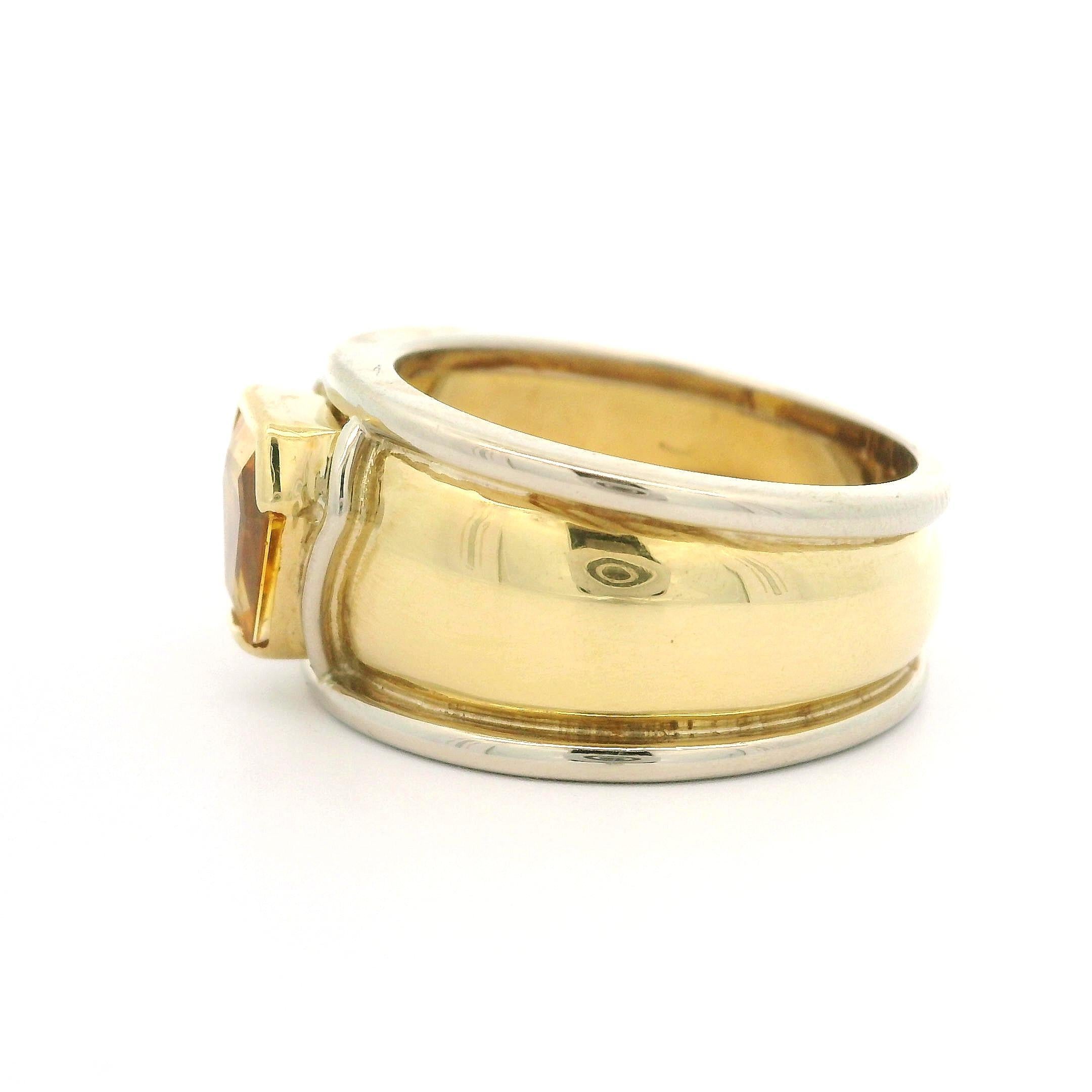 18 Karat zweifarbiges Gold GIA Schild Step Cut Gelber Saphir Breiter Zigarrenring im Angebot 4