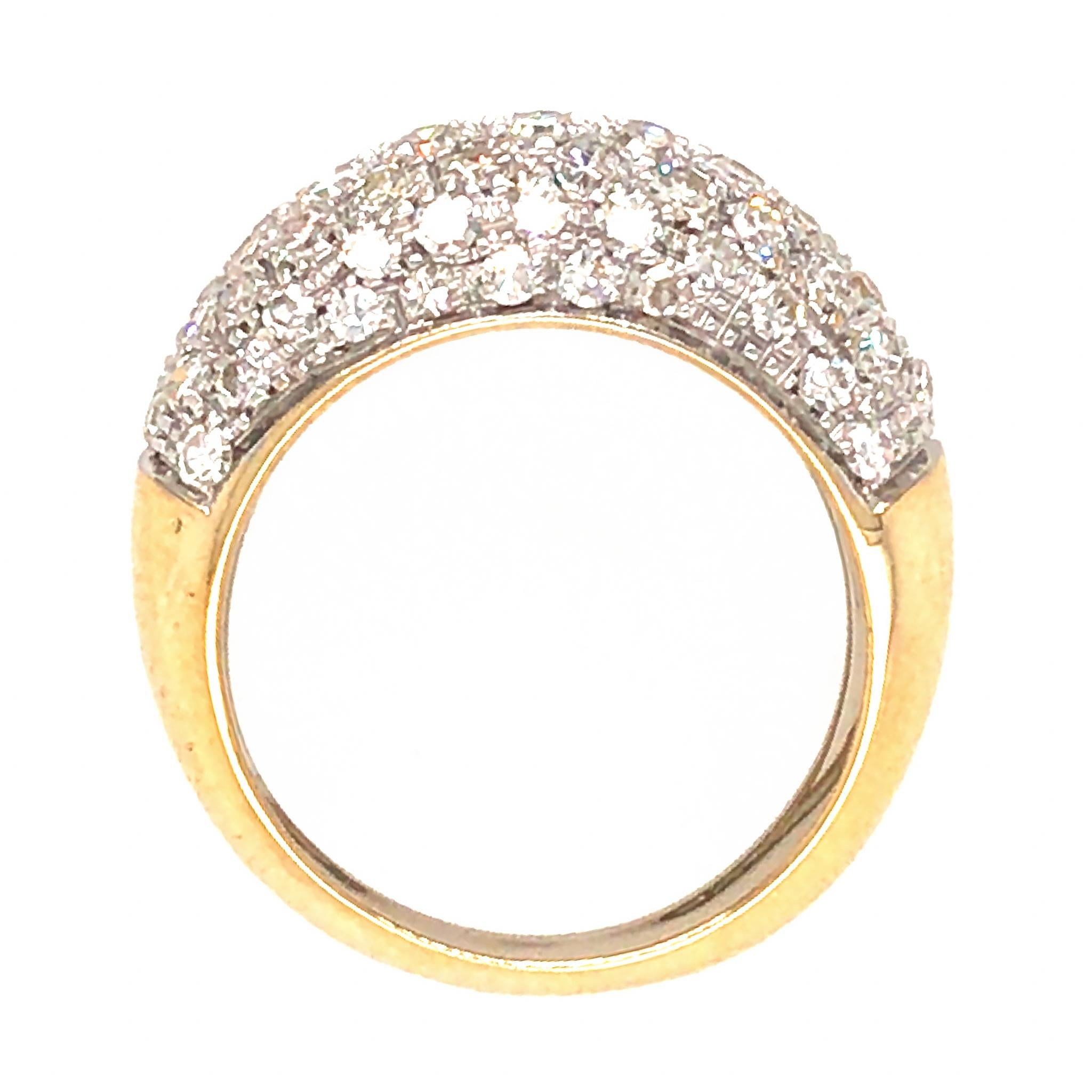 18k Gelb- und Weißgold
Diamant: 2,00 ct twd (geschätzt)
Gesamtgewicht: 5,1 Gramm
Ringgröße: 6.25