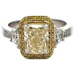 18K Two Tone Gold Ring with 3.24 Carat Radiant Cut GIA Diamond Size 10