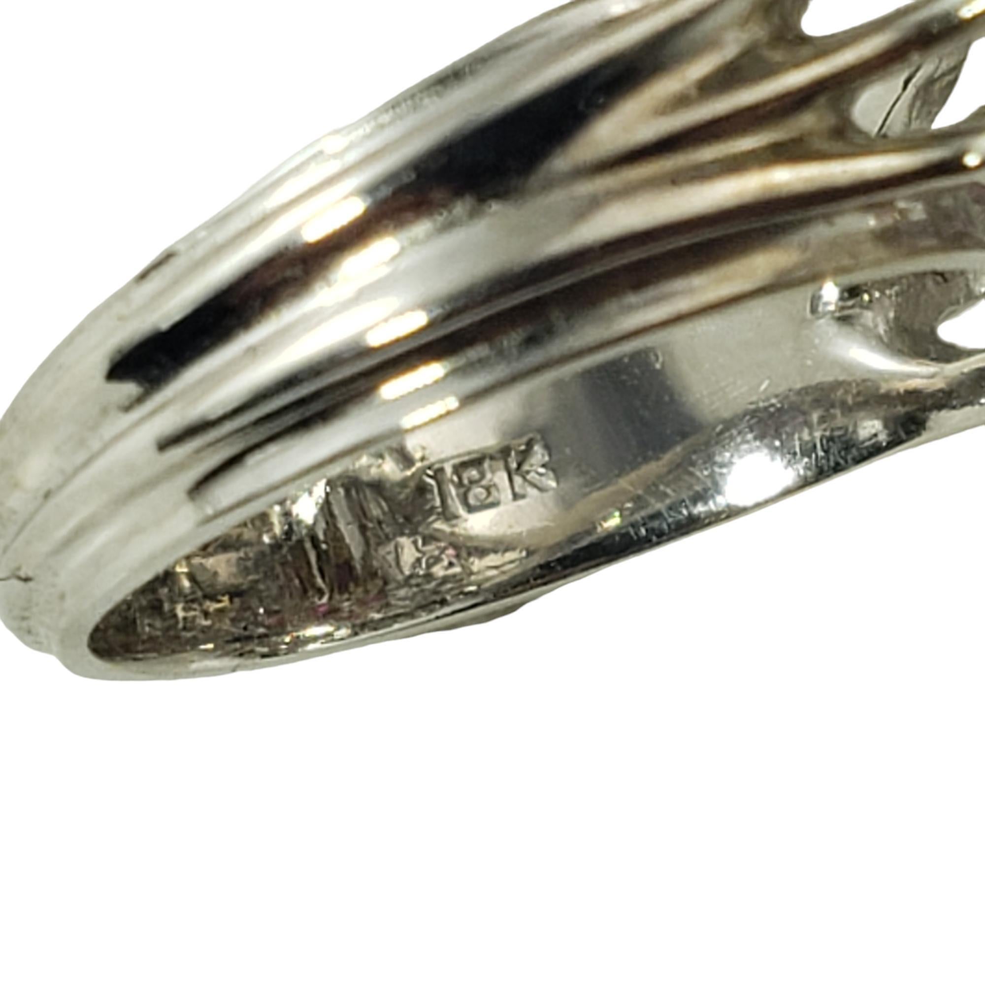 Anello in oro bicolore 18K con rubini e diamanti a grappolo, misura 6  #17354 in vendita 1