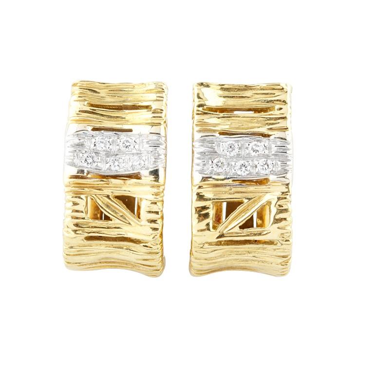 Round Cut 18k Two-Tone Gold Textured Huggie Earrings with Diamond Band Gorgeous! For Sale