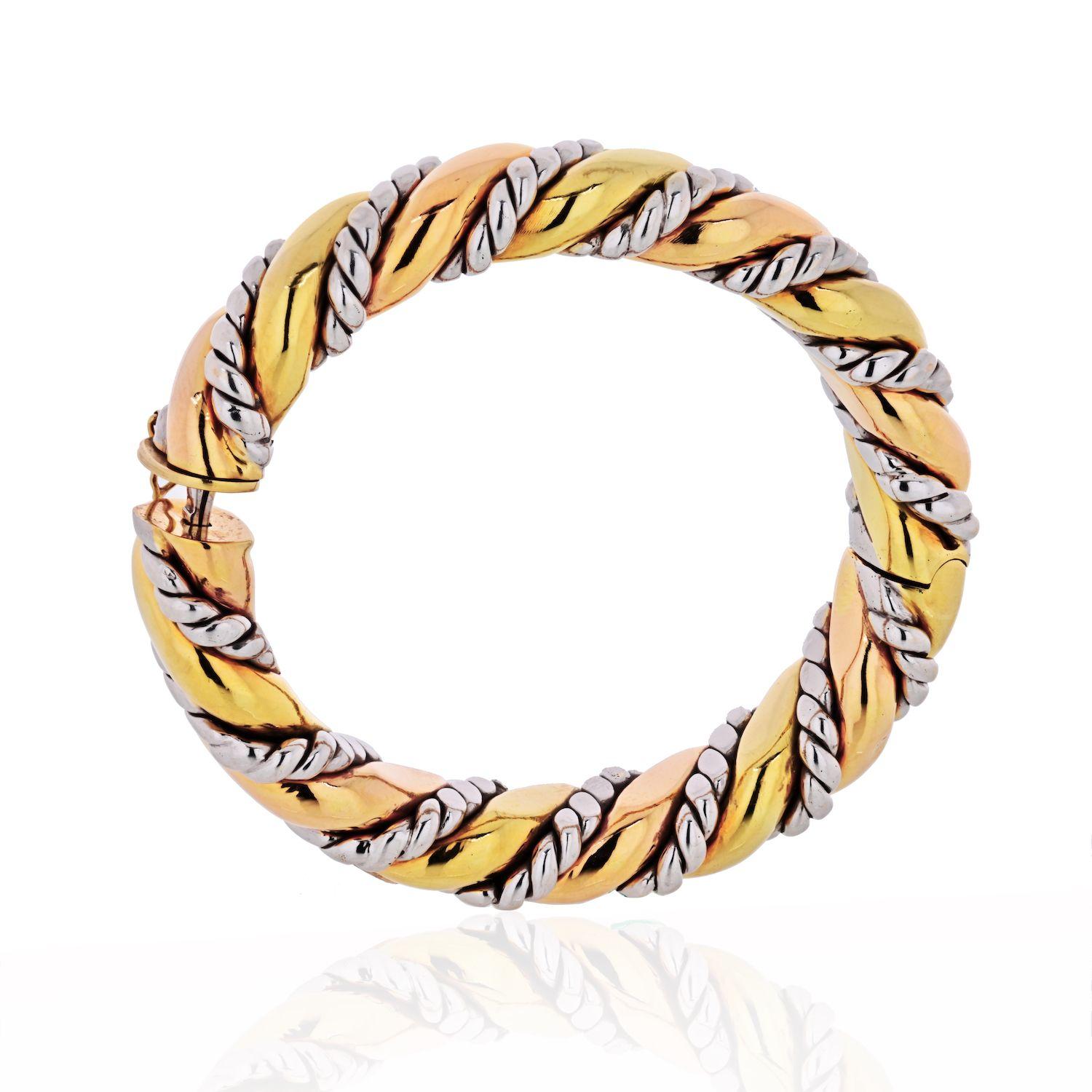 18 Karat Two-Tone Hinged and Textured Bangle Bracelet In Good Condition In New York, NY