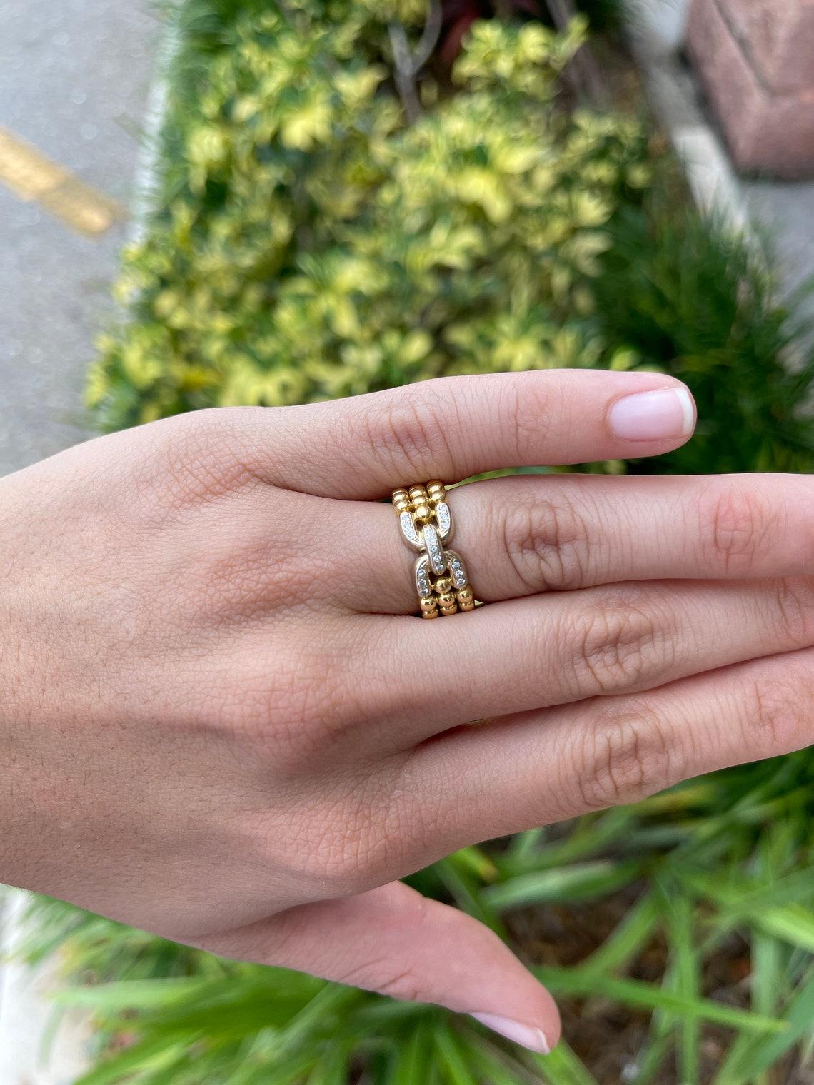 18 Karat zweifarbiger Diamant-Gürtelschnalle-Ring mit runden natürlichen Diamanten (Rundschliff)