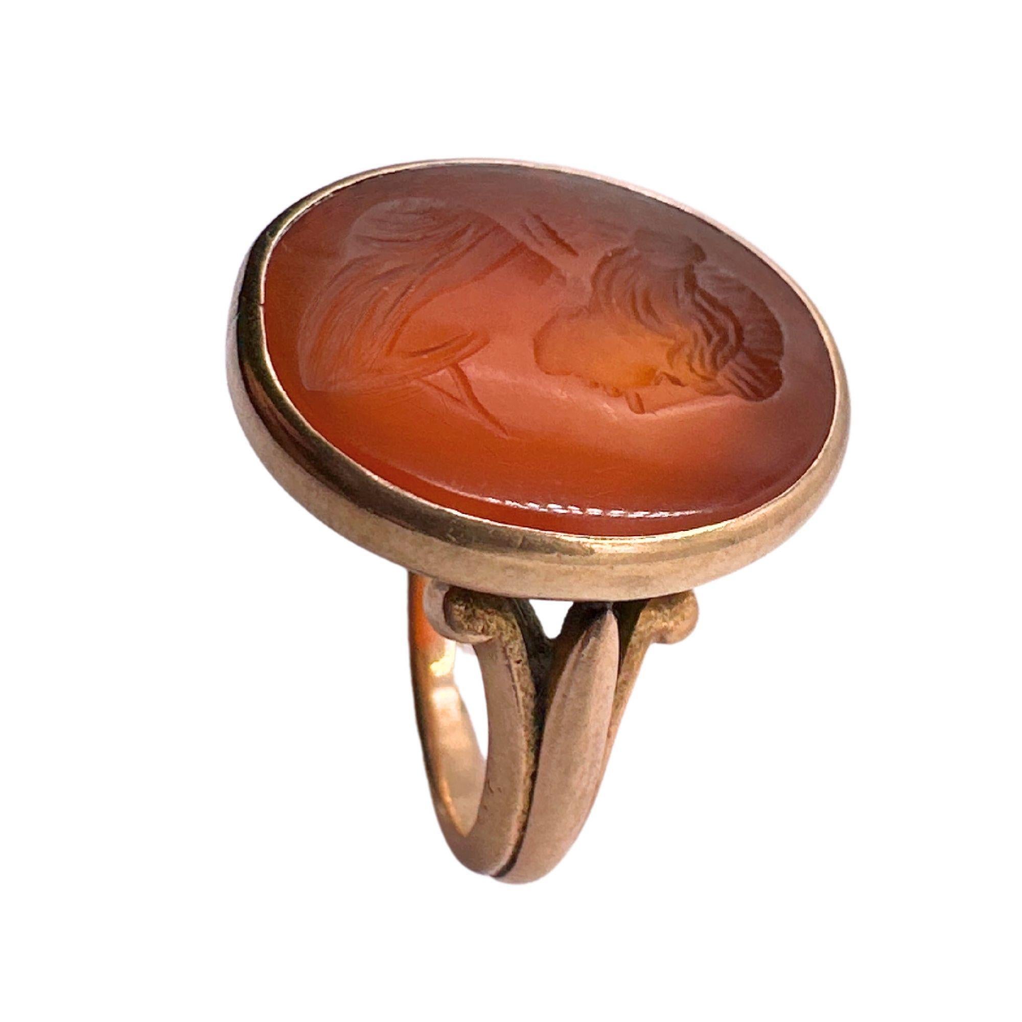 Cabochon 18k Victorian Carved Carnelian Ring