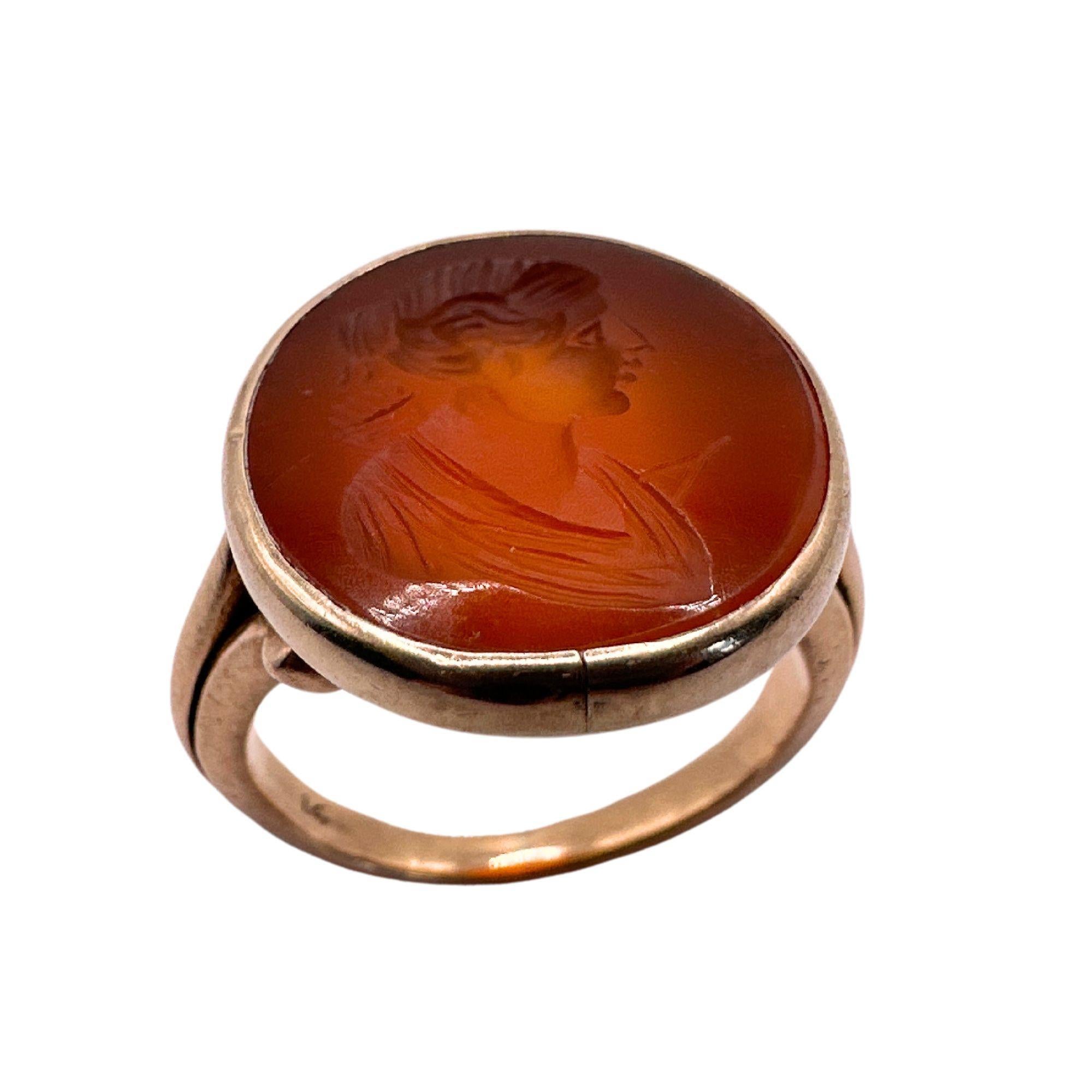 18k Victorian Carved Carnelian Ring In Good Condition In New York, NY