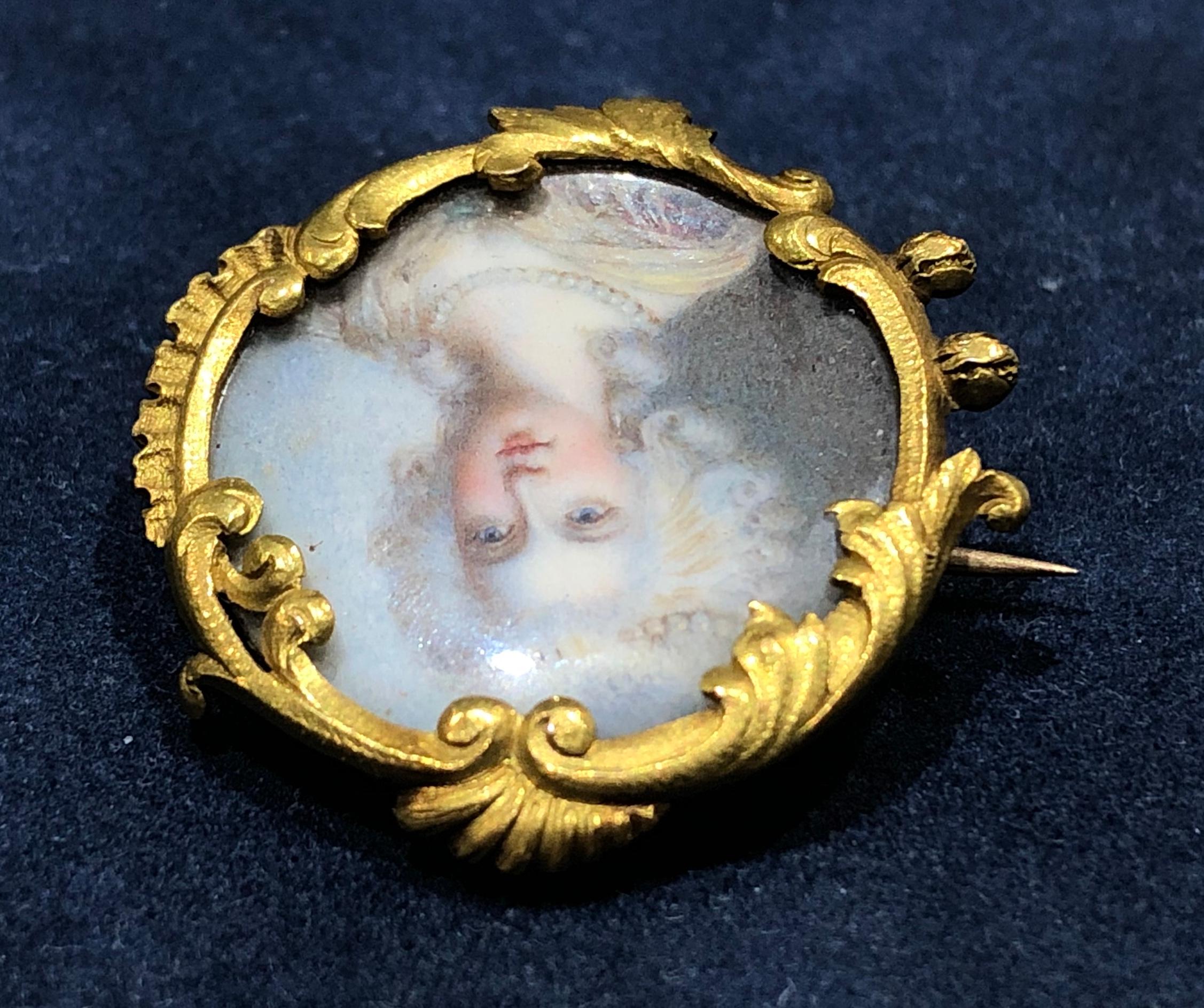 Women's or Men's 18 Karat Victorian French Mother of Pearl Miniature For Sale