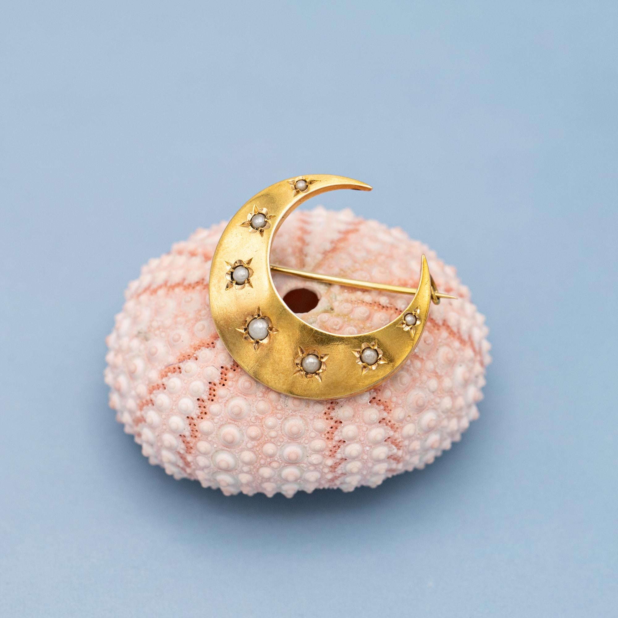 Round Cut 18k Victorian Moon Brooch - 18 Karat solid gold antique brooch - Celestial Pin