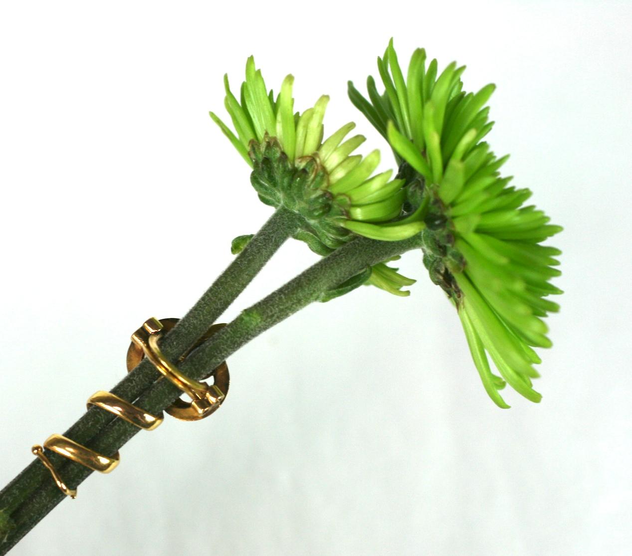 18k Victorian Snake Flower Boutonniere In Excellent Condition In New York, NY