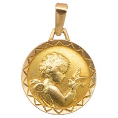 18k Vintage cherub charm pendant - Angel medallion - solid yellow gold charm