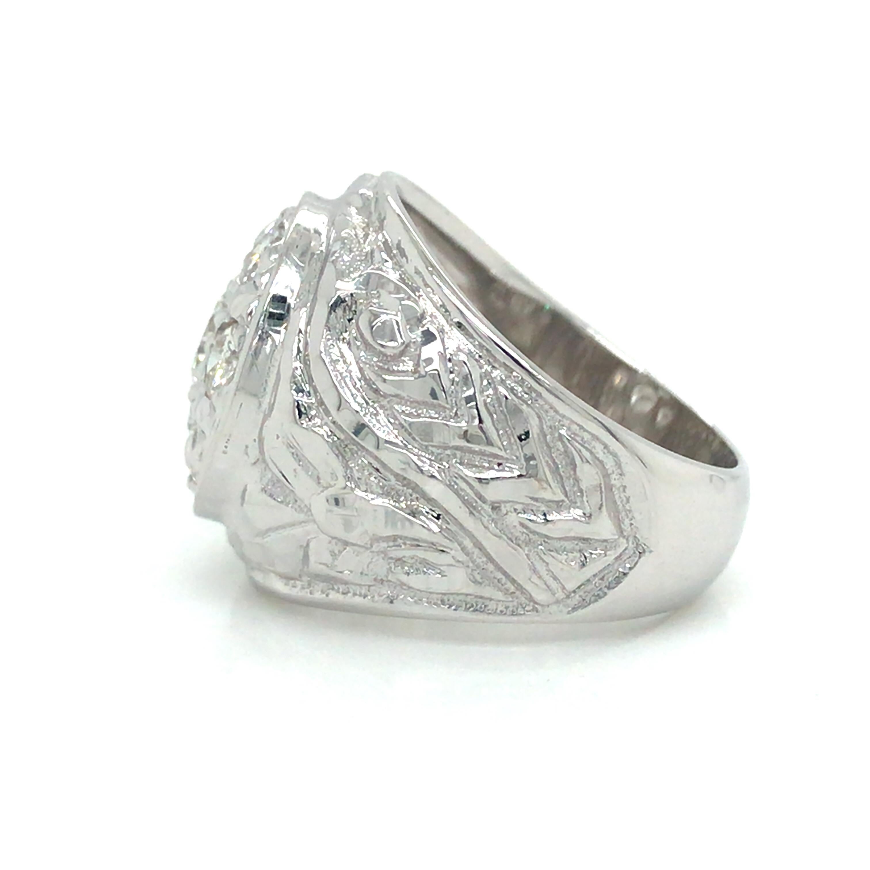 18K Vintage Diamond Cluster Signet Ring White Gold In Good Condition For Sale In Boca Raton, FL