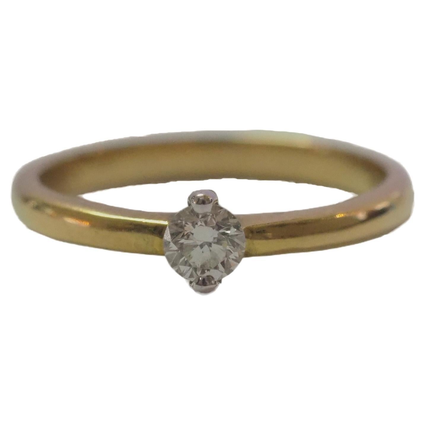 18k Vintage Gold 0.20ct Good Quality Brilliant Diamond Solitaire Ring For Sale