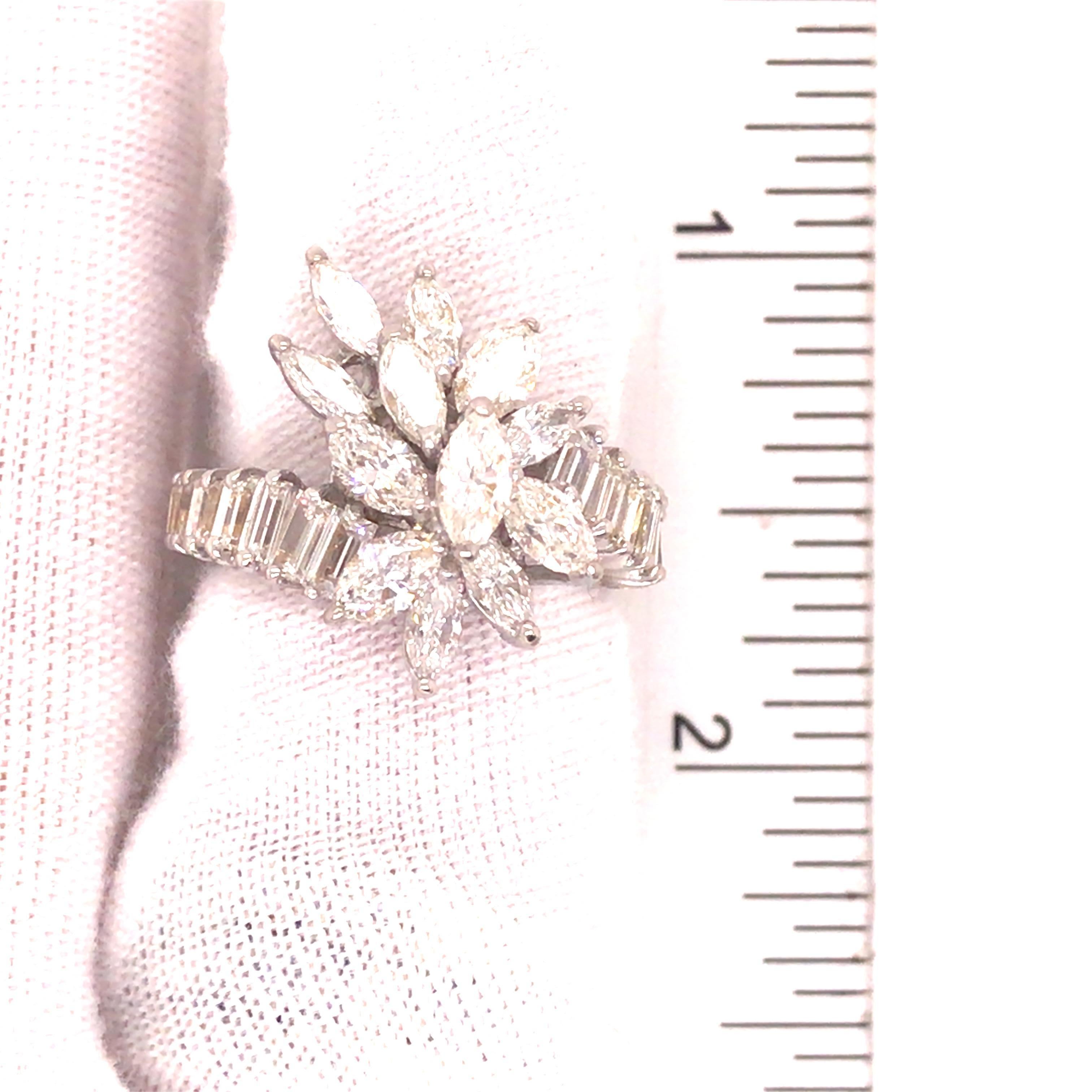 18 Karat Vintage Marquise Baguette-Diamant-Cluster-Ring aus Weißgold 3