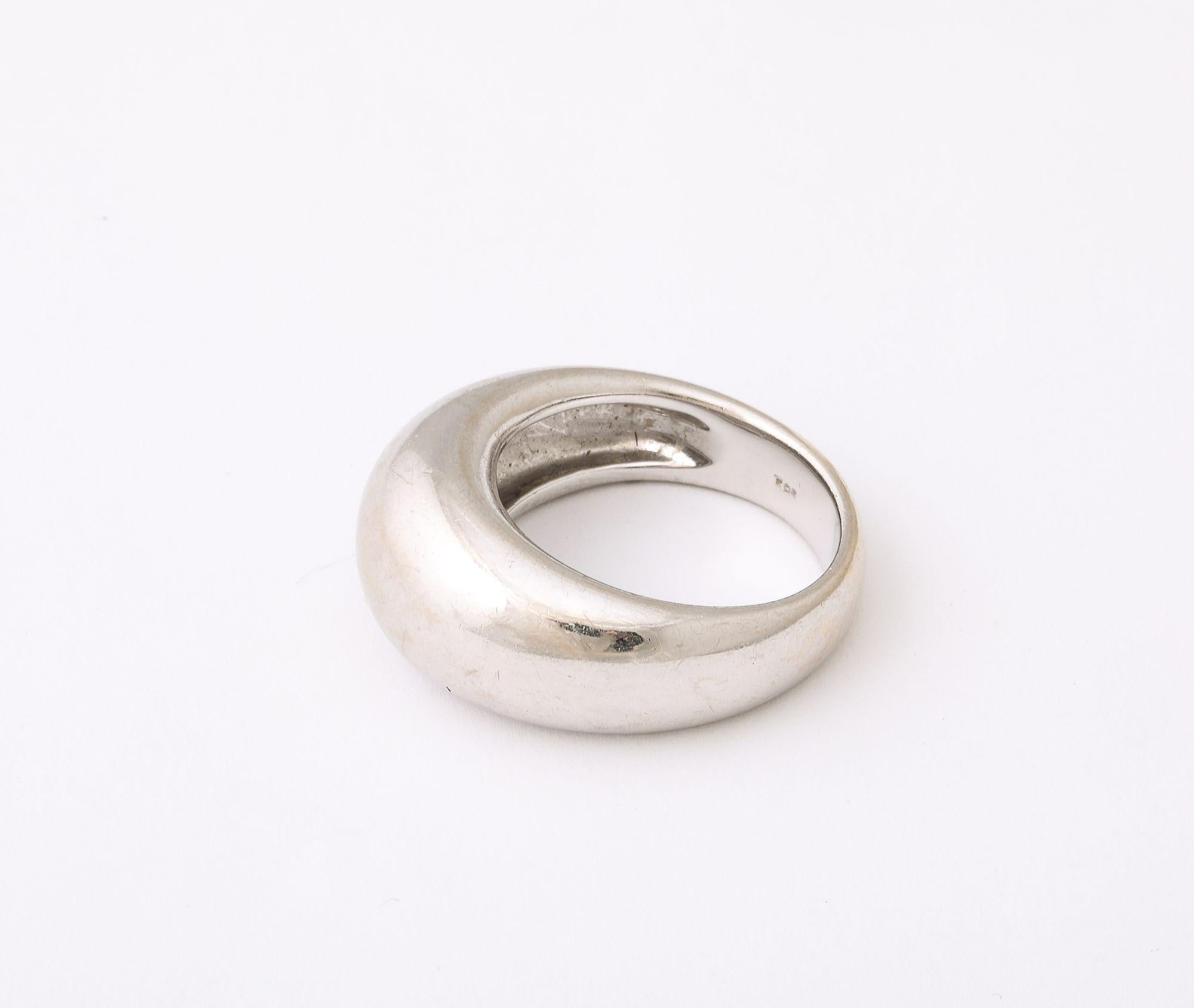 Anello in oro bianco da uomo vintage 18k In condizioni buone in vendita a New York, NY