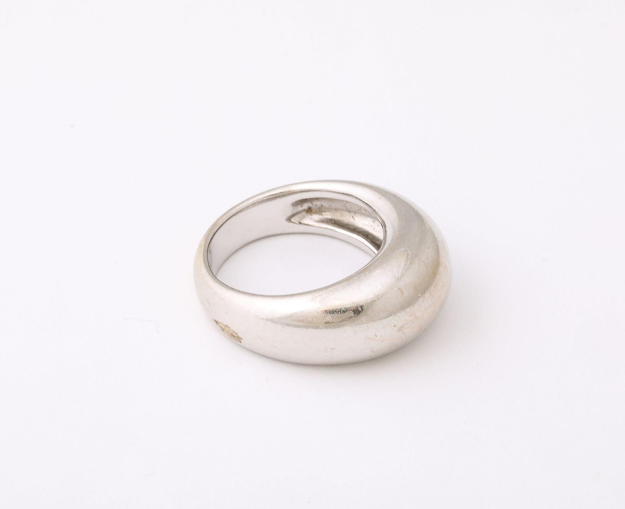 Anello in oro bianco da uomo vintage 18k in vendita 2