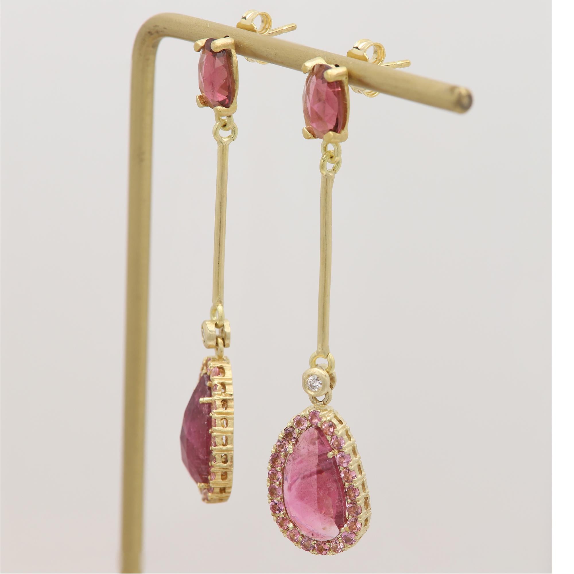 18k Vintage Sliced Turmalin rosa Ohrringe Gelbgold Dangle natürliche Edelsteine (Alteuropäischer Schliff) im Angebot