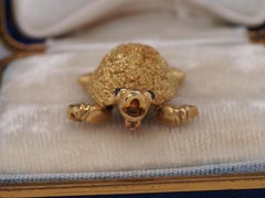 18K Vintage Yellow Gold Turtle Pin and Brooch with Sapphire Eyes