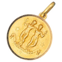 18K Vintage zodiac charm - Gemini - round 18 karat solid yellow gold Star sign