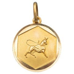 18K Vintage zodiac pendant - Taurus - 18 karat solid yellow gold Star sign charm