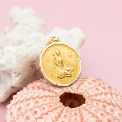 18K Vintage zodiac pendant - Virgo 18 karat solid yellow gold Star sign pendant