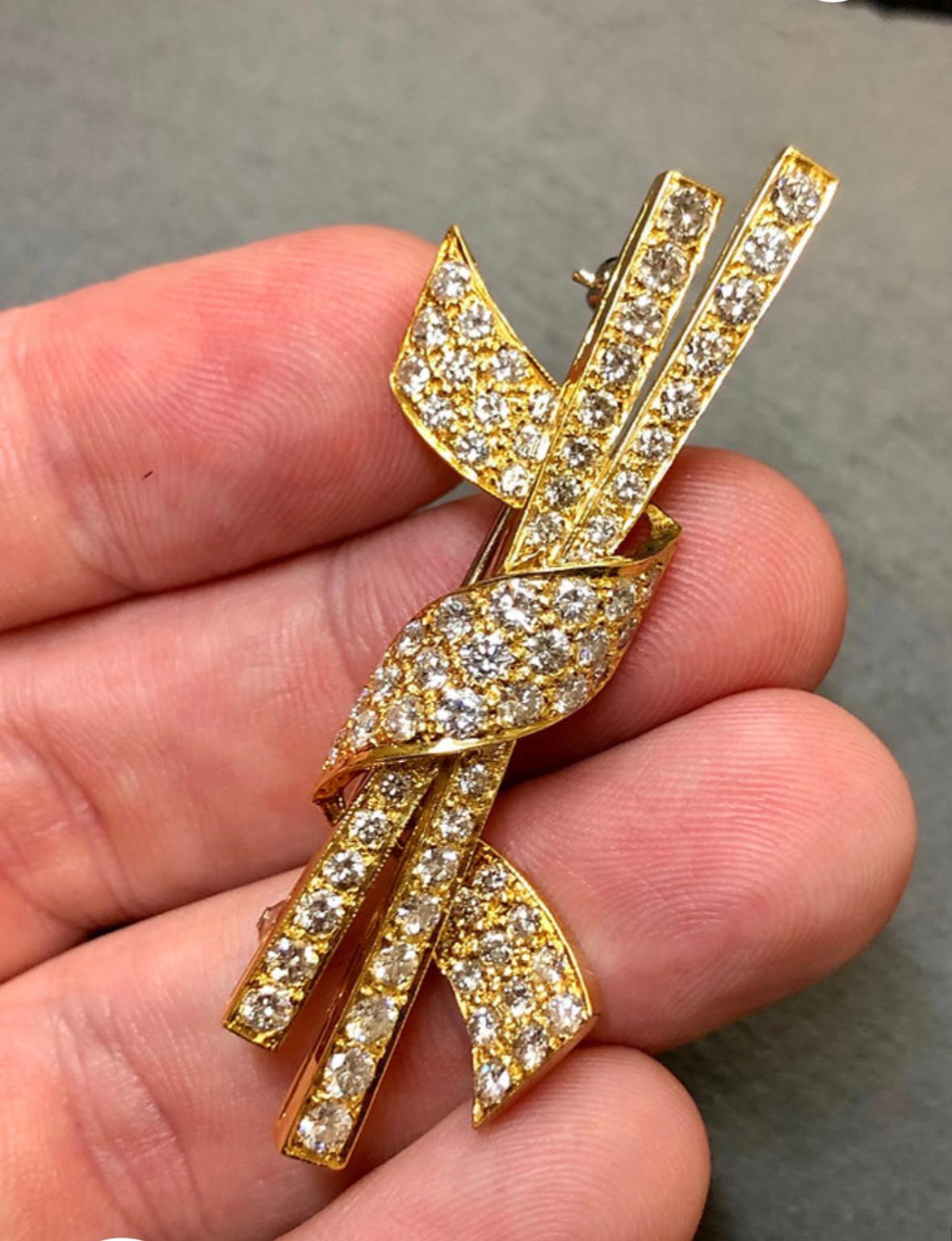 Estate Vintage 18K Diamond Chopstick Ribbon Brooch Pin 3.40cttw G Vs In Good Condition For Sale In Winter Springs, FL