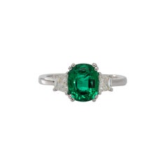 18k Wg Emerald Ring with Tr. Diamond 0.57ct and Emerald 2.05ct