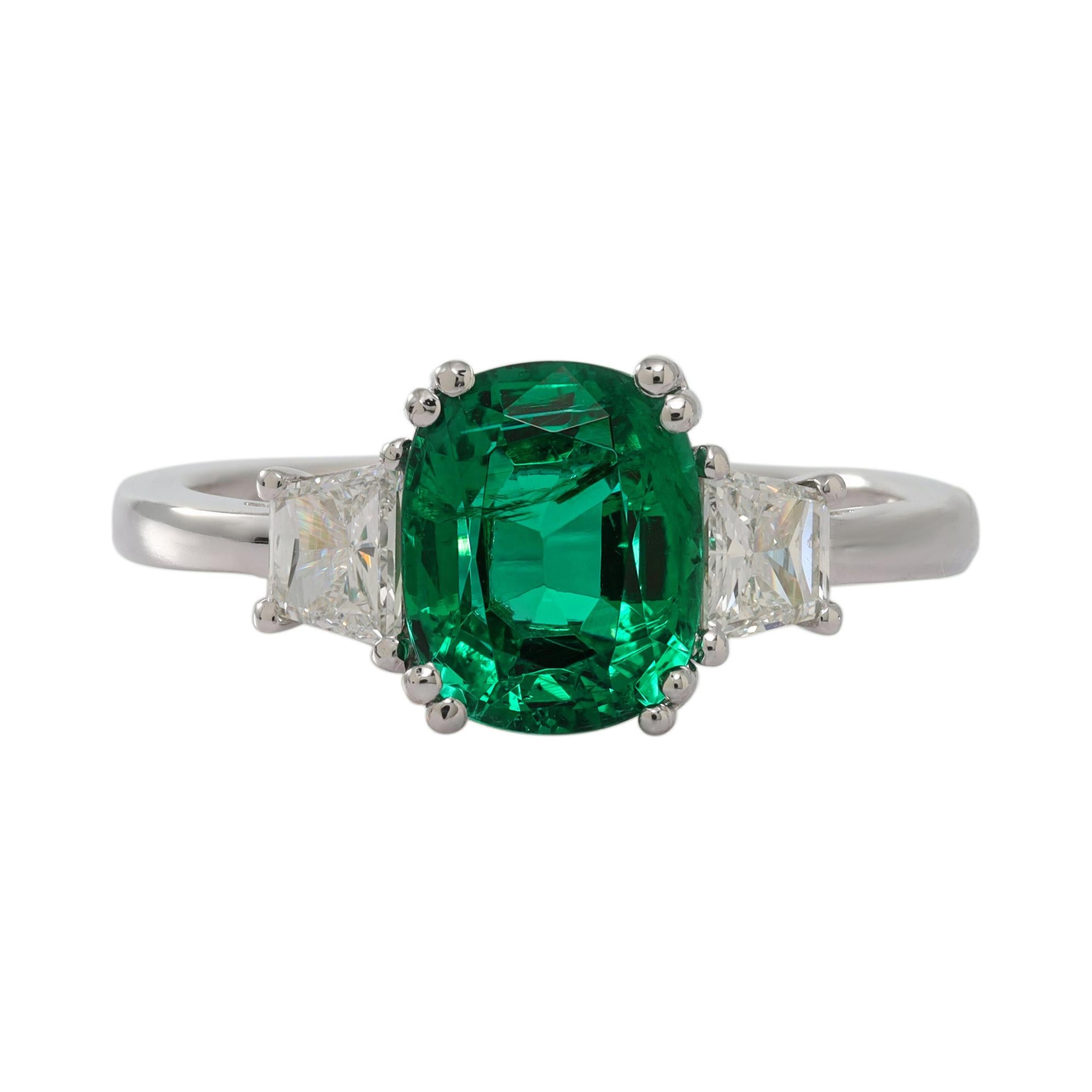 18k Wg Emerald Ring with Tr. Diamond 0.57ct and Emerald 2.05ct For Sale