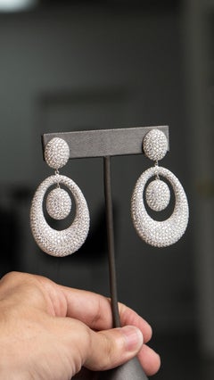 Boucles d'oreilles pendantes en diamant pavé 18k WG - Environ 19 carats de diamants naturels