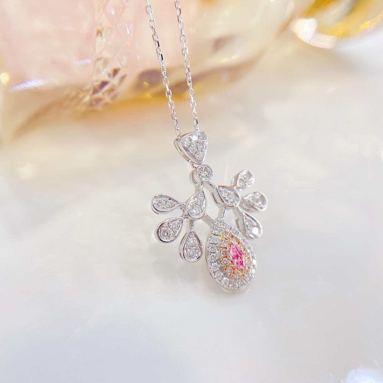 Collier de paon en or blanc et rose 18K avec diamants en forme de goutte d'eau Neuf - En vente à Hong Kong, HK