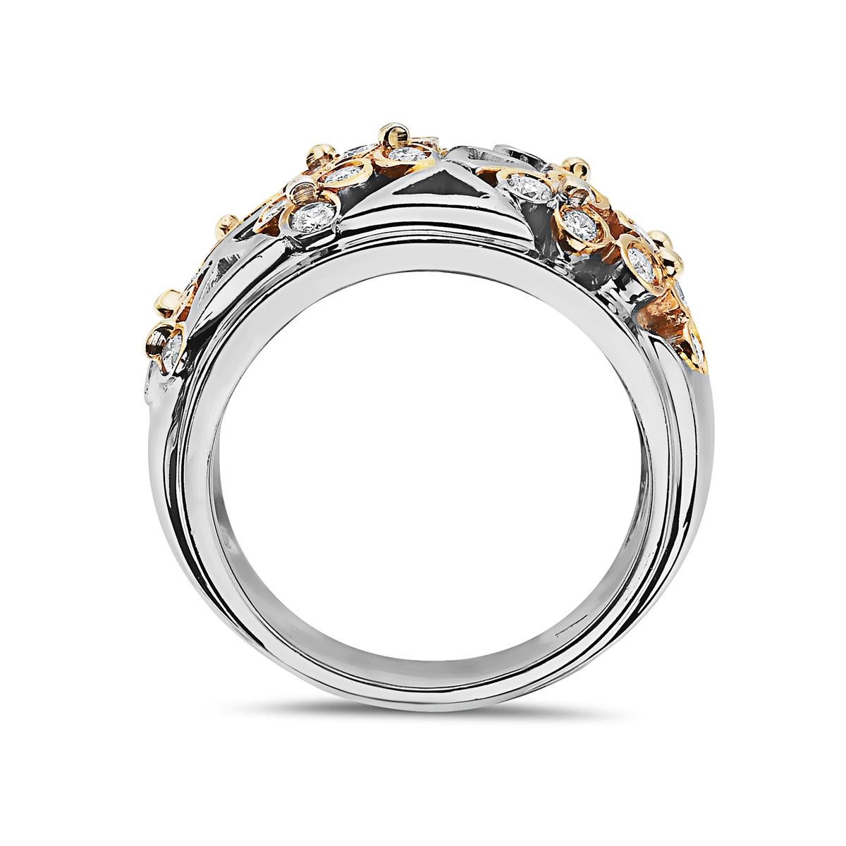 Round Cut 18K White and Rose Gold Diamond Ring For Sale