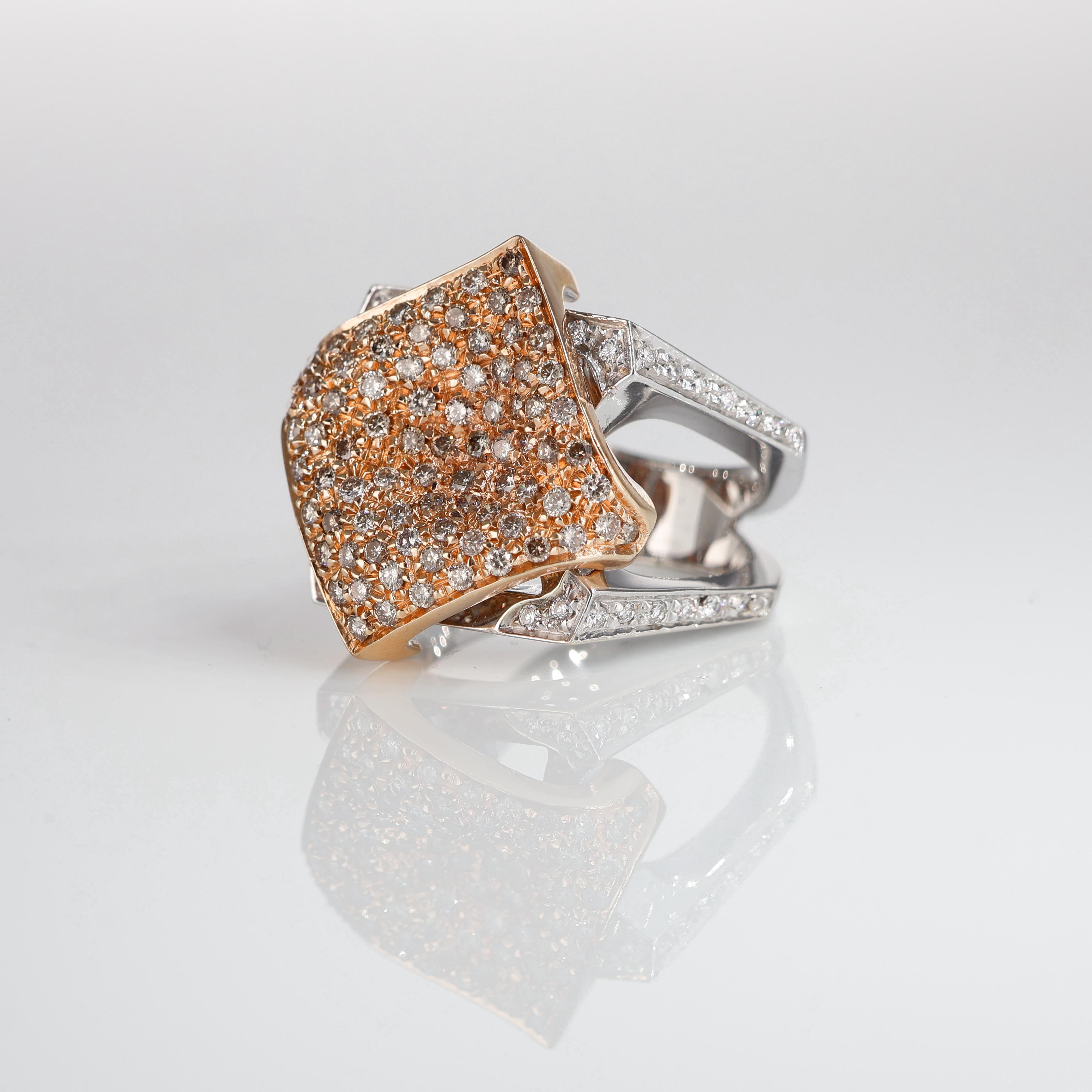 18K White and Rose Gold Ring with Mobile Diamond Pavé Rhombus In New Condition For Sale In Bergamo, BG