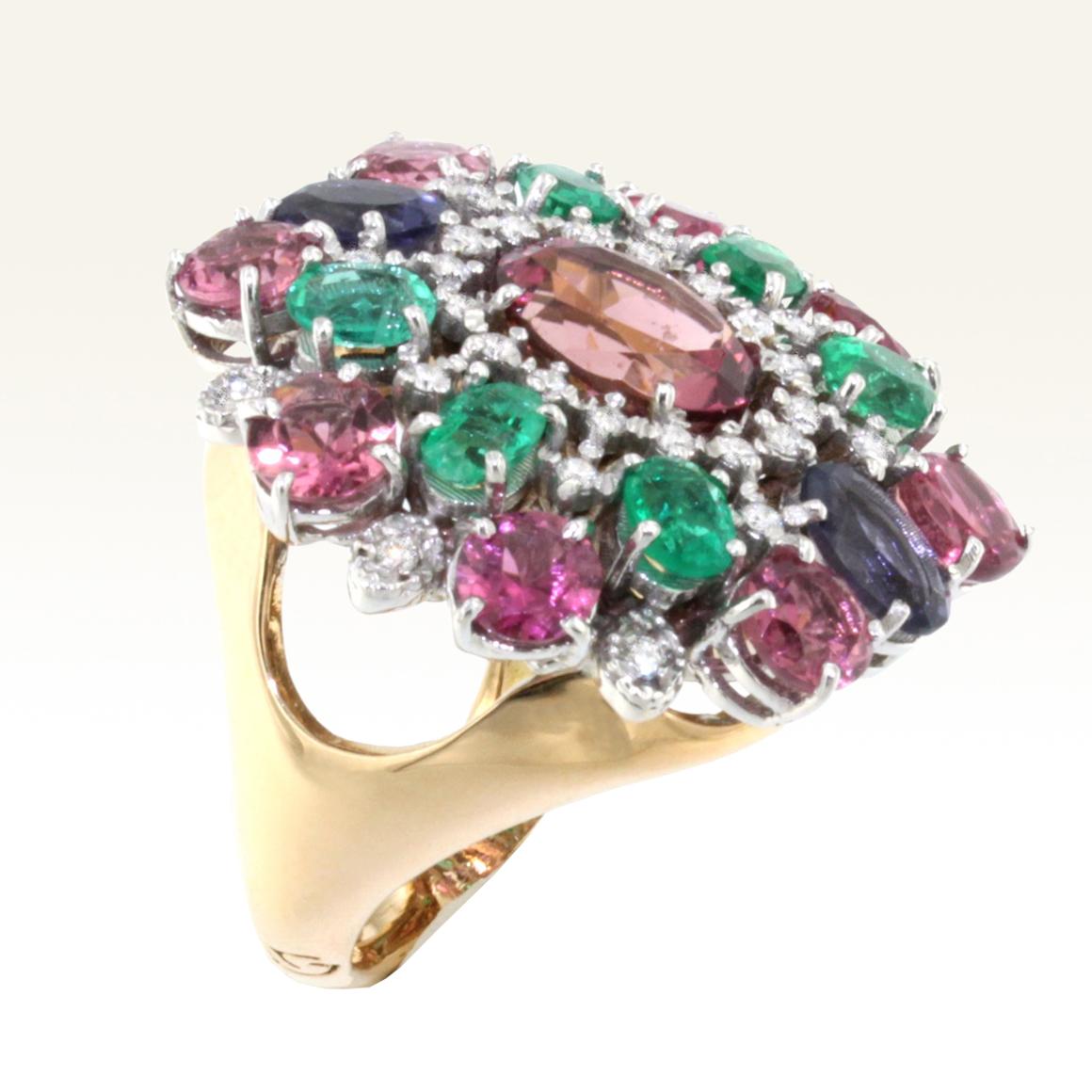 Perfect mix of craftmanship and natural beauty making it impossible to find two of the same kind.
The combinations of stones with intense colors create a very unique ring for important occasions.
Made in Italy by Stanoppi Jewellery since