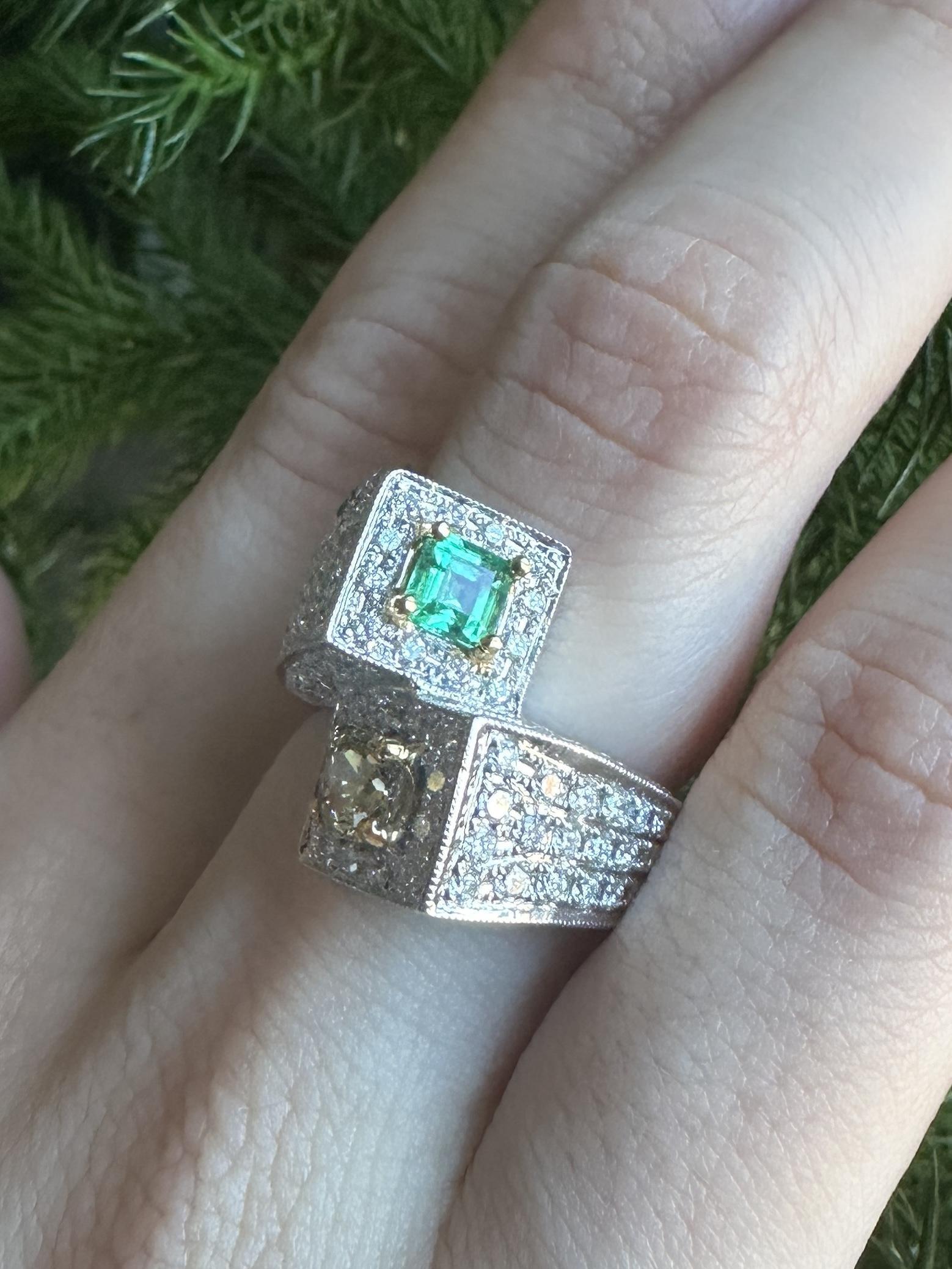 18k White and Yellow Diamond and Emerald Ring For Sale 7