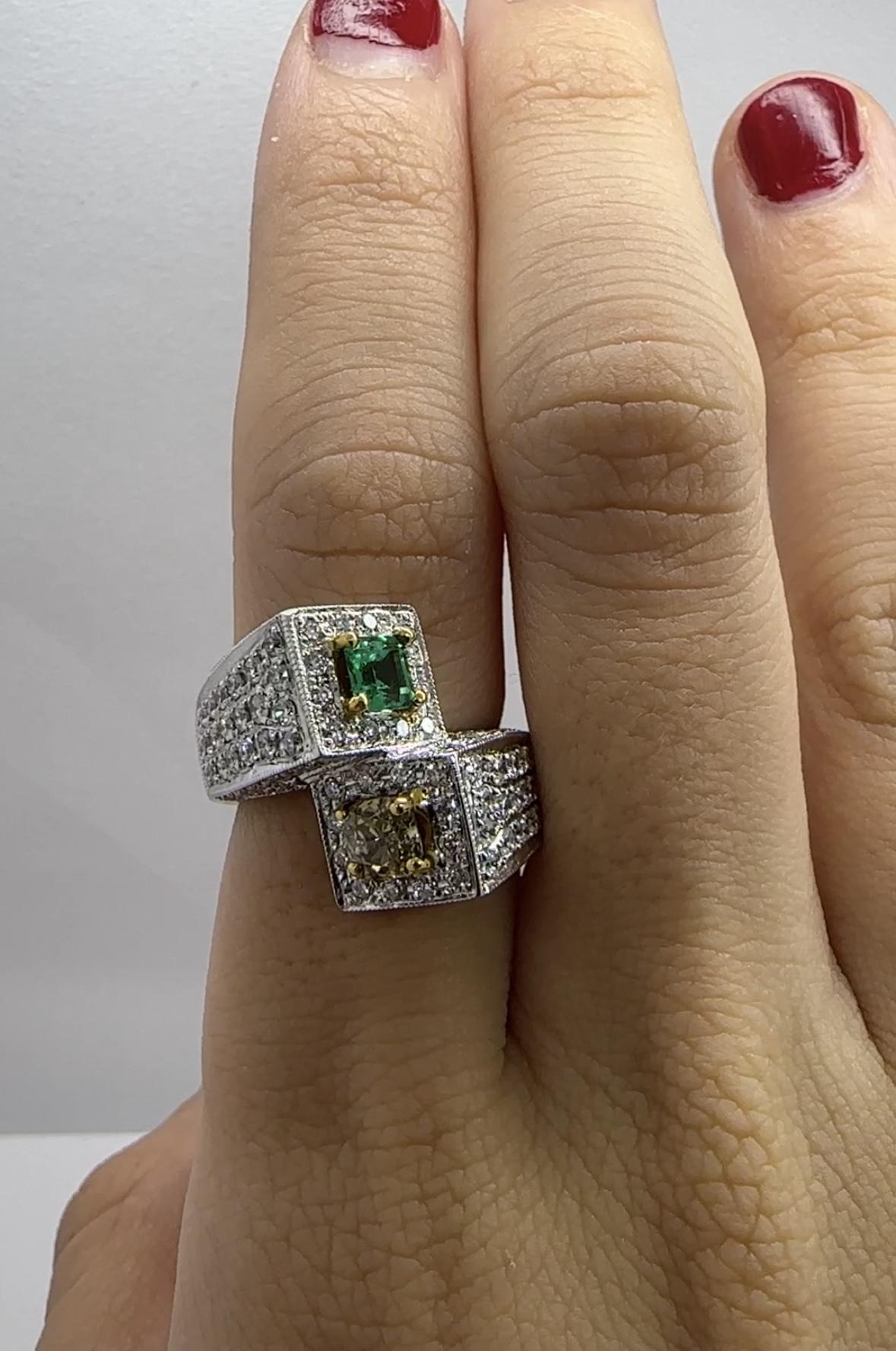 18k White and Yellow Diamond and Emerald Ring For Sale 3