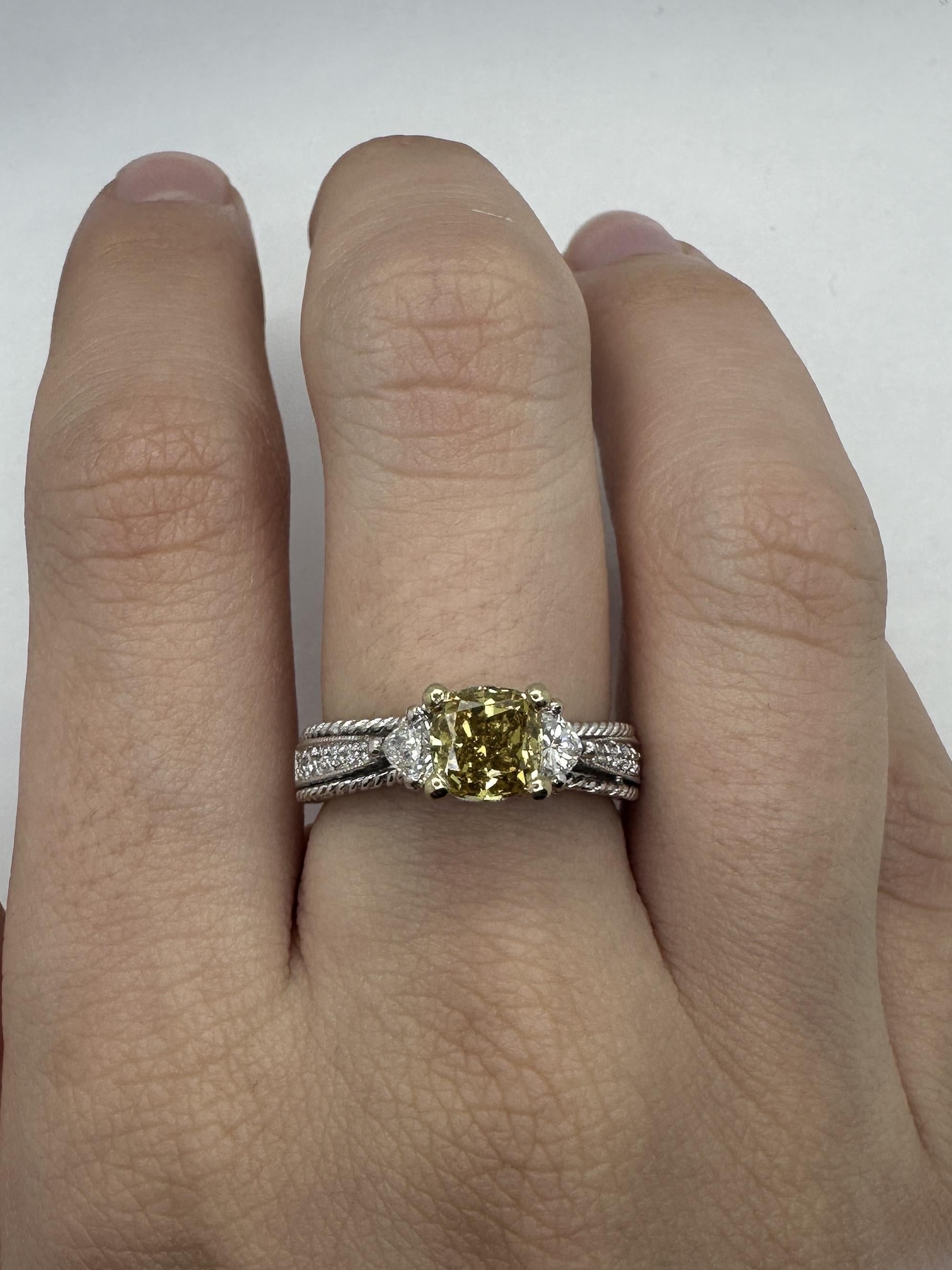 18k White and Yellow Diamond Ring For Sale 5