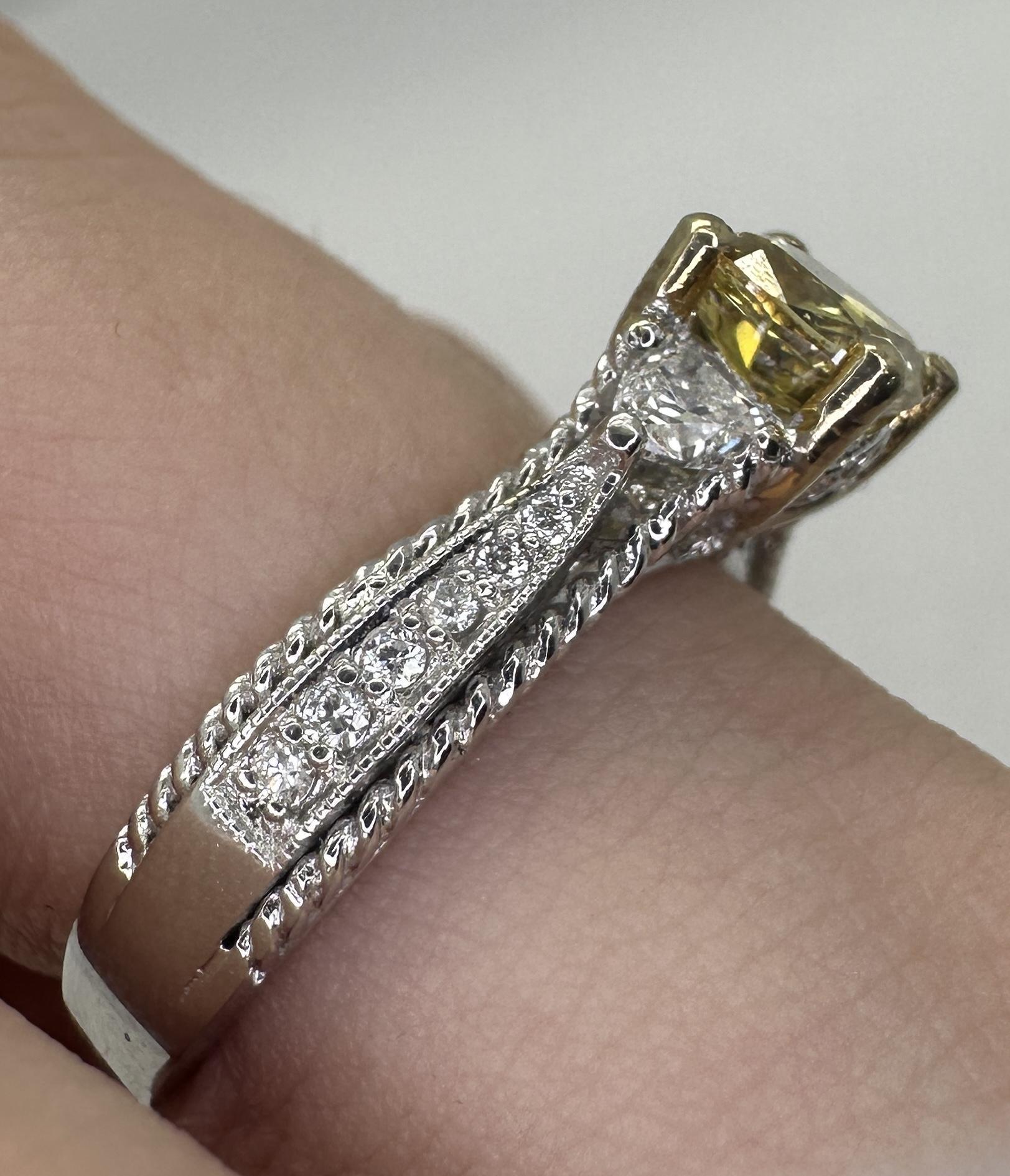 18k White and Yellow Diamond Ring For Sale 6