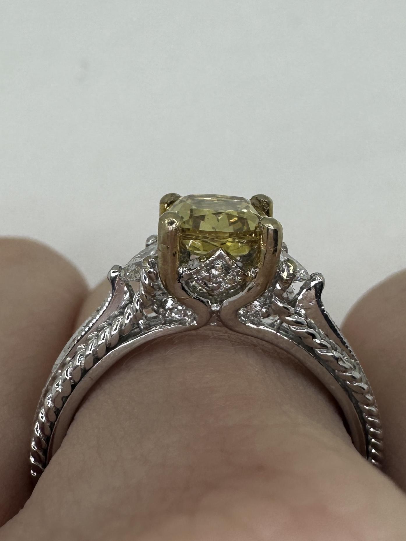 18k White and Yellow Diamond Ring For Sale 7