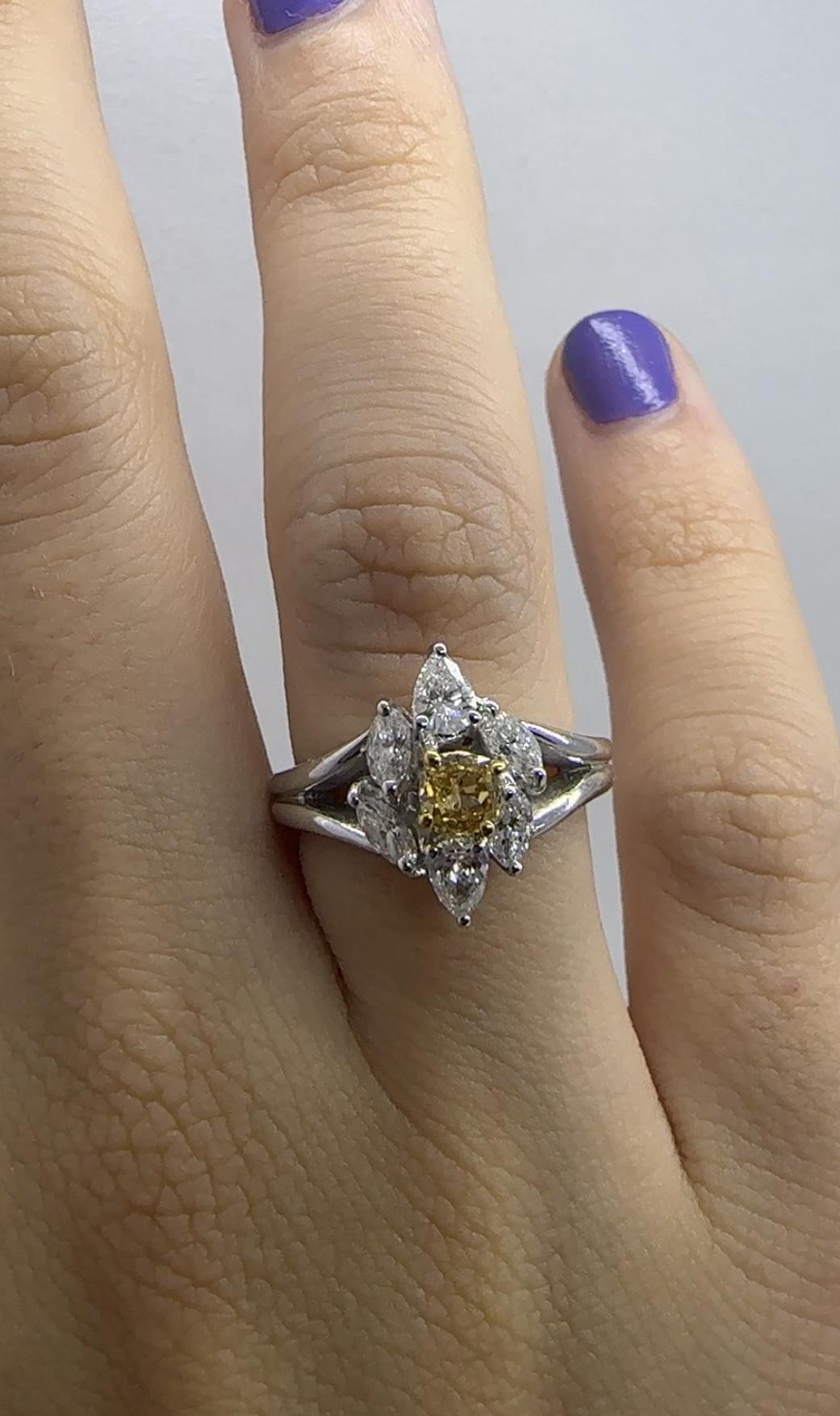 18k White and Yellow Diamond Ring For Sale 1