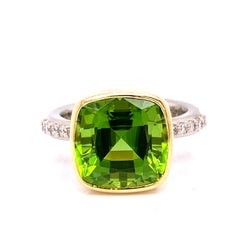 18 Karat White and Yellow Gold Cushion Cut Peridot Ring with White Diamonds