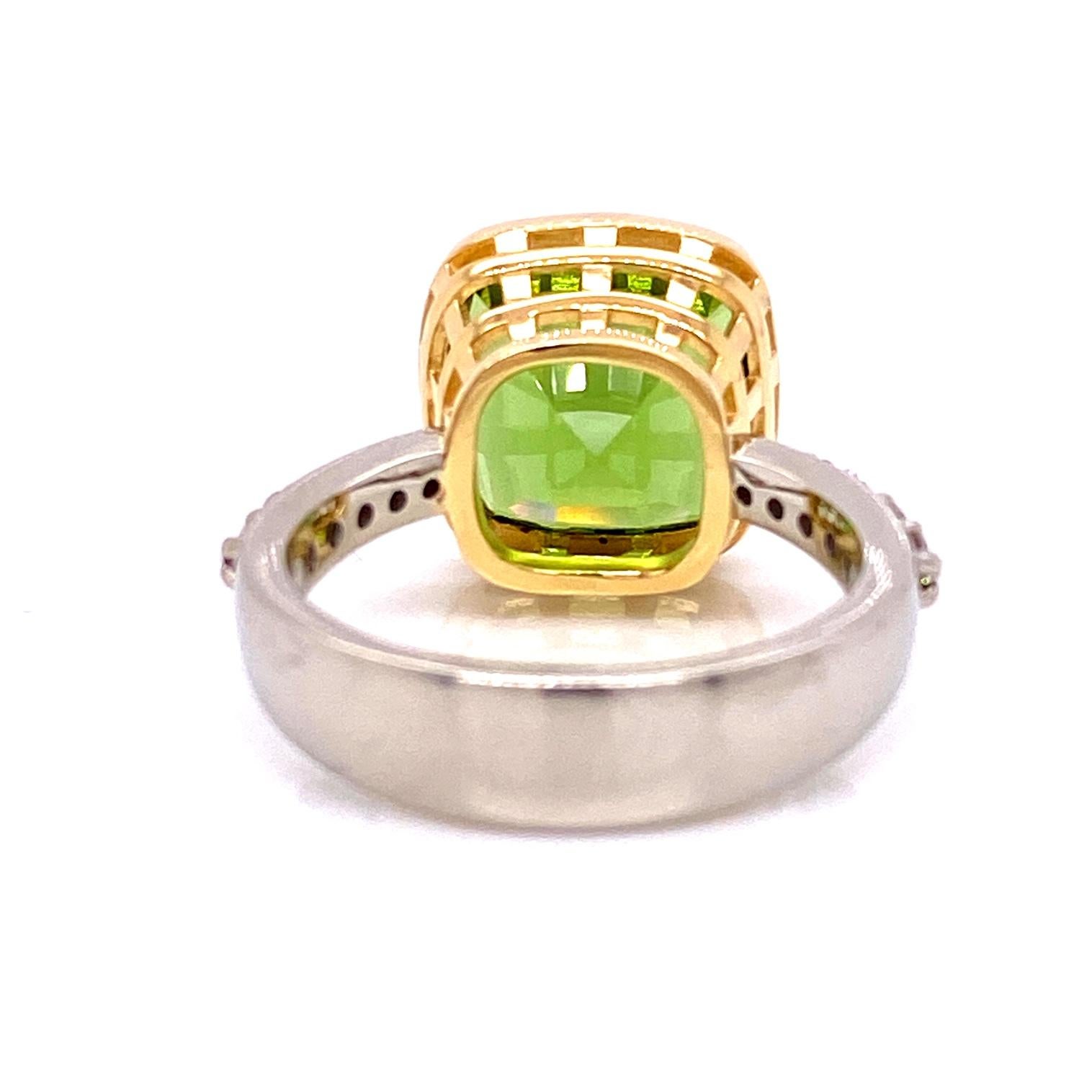 18 Karat White and Yellow Gold Cushion Cut Peridot Ring with White Diamonds In New Condition In Greenville, SC