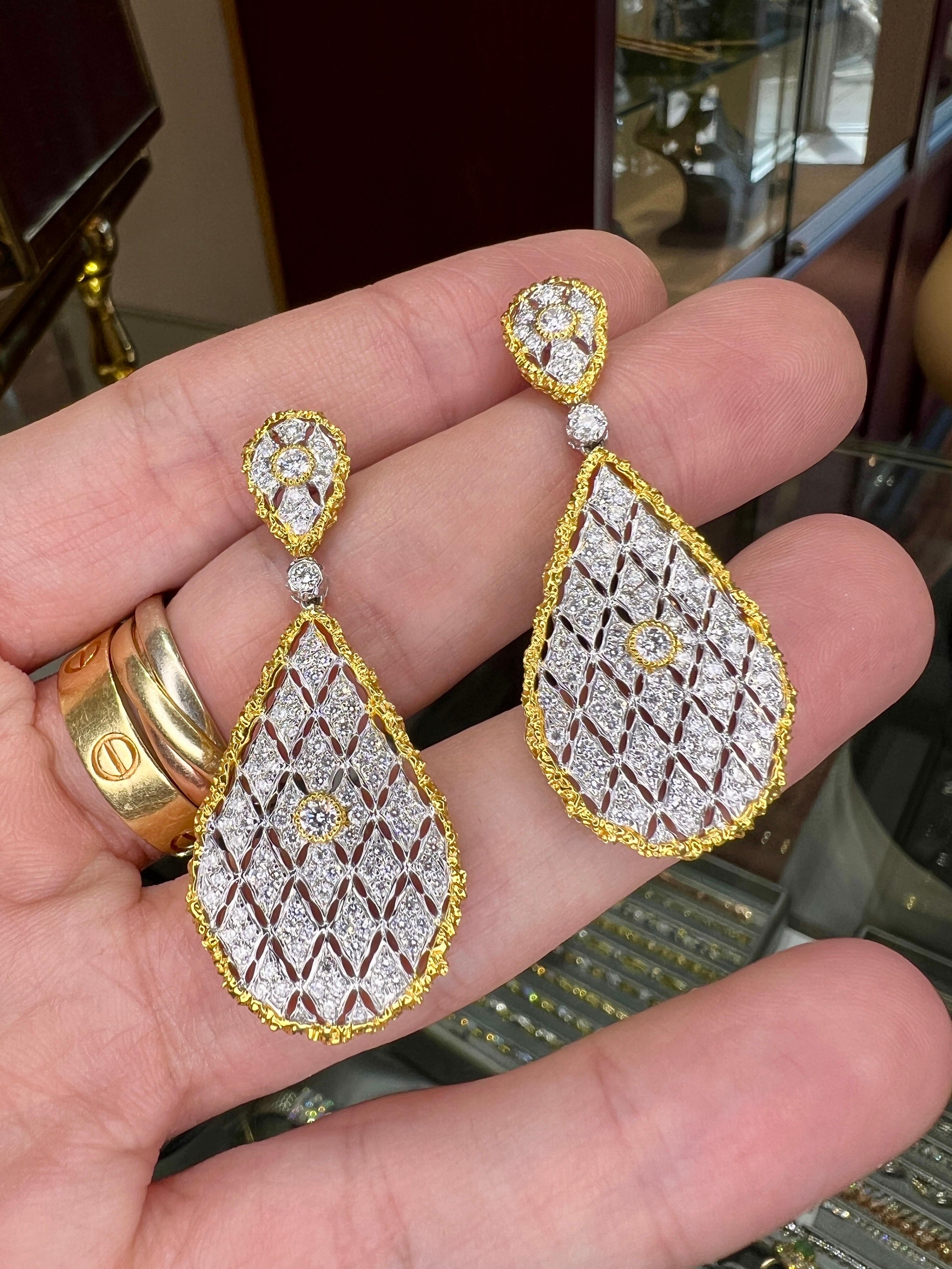 18 Karat Weiß- und Gelbgold Tropfenohrring mit italienischer Spitzentechnik (Kunsthandwerker*in) im Angebot
