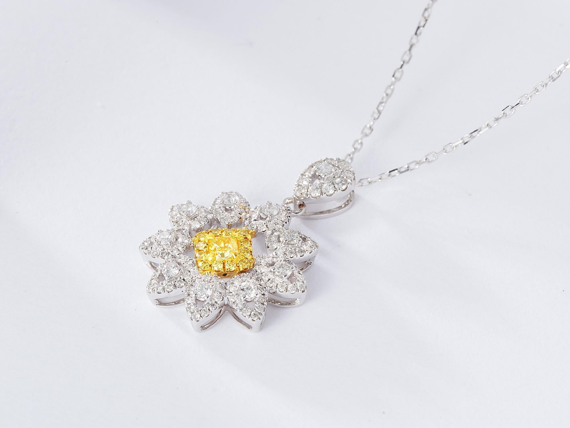 Modern 18K White and Yellow Gold Diamond Cushion-Cut Sunflower Necklace For Sale