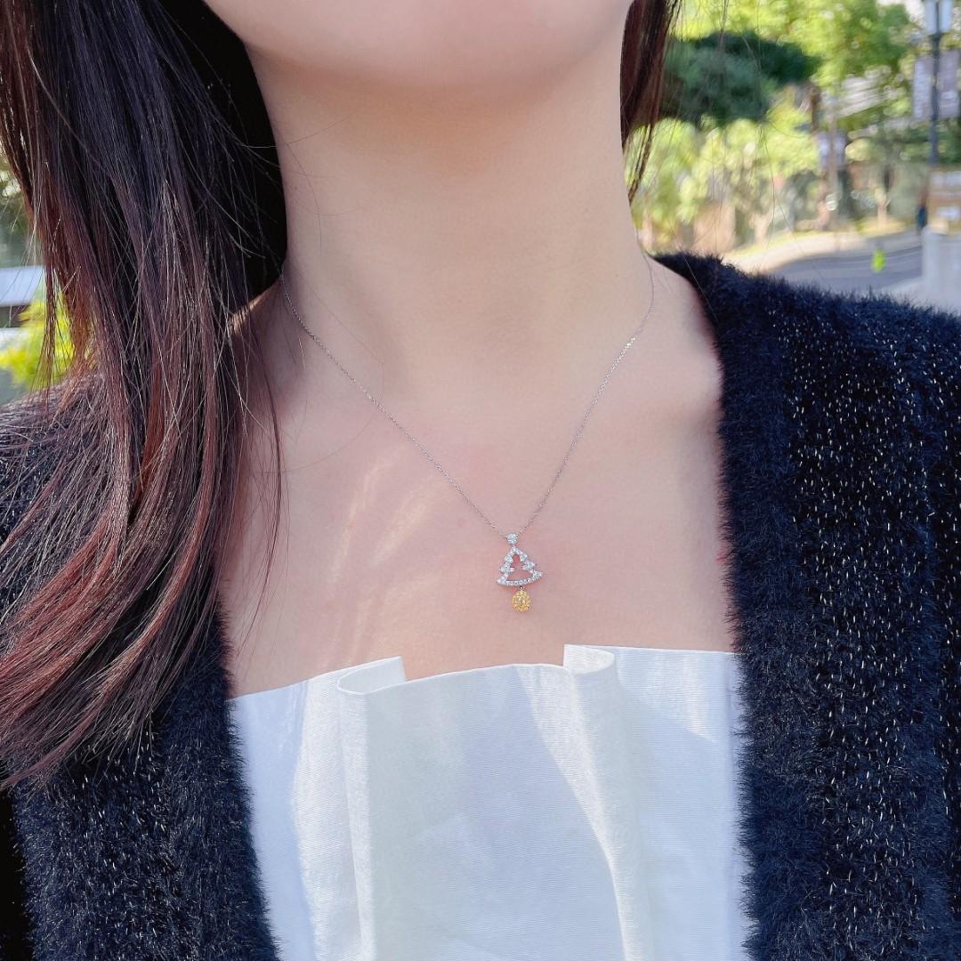 Women's or Men's 18K White and Yellow Gold Diamond Heart Christmas Necklace For Sale